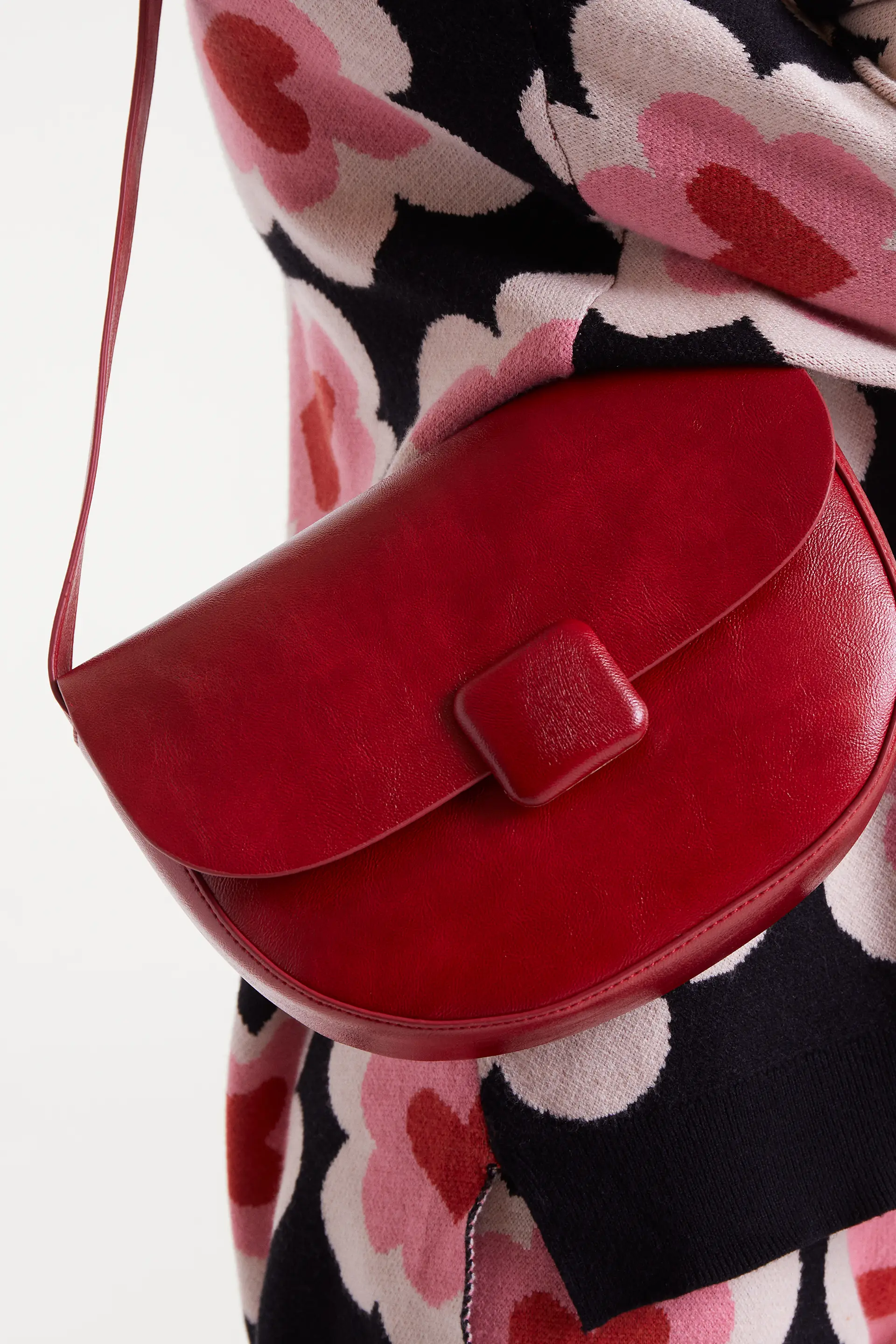 Bolso de hombro con piel sintética rojo - Image 3
