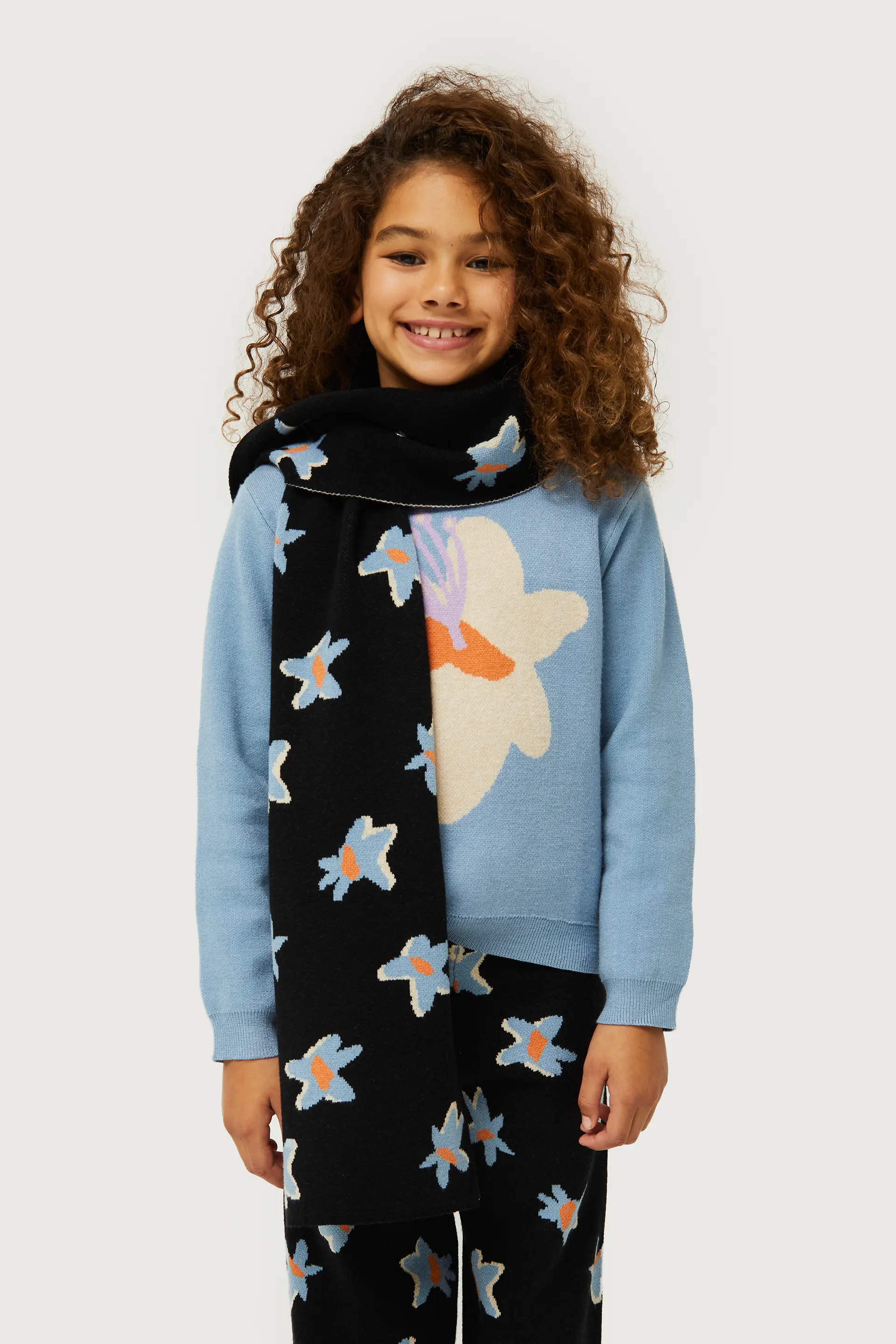 Bufanda de niña estampado floral Calatea negro - Image 2