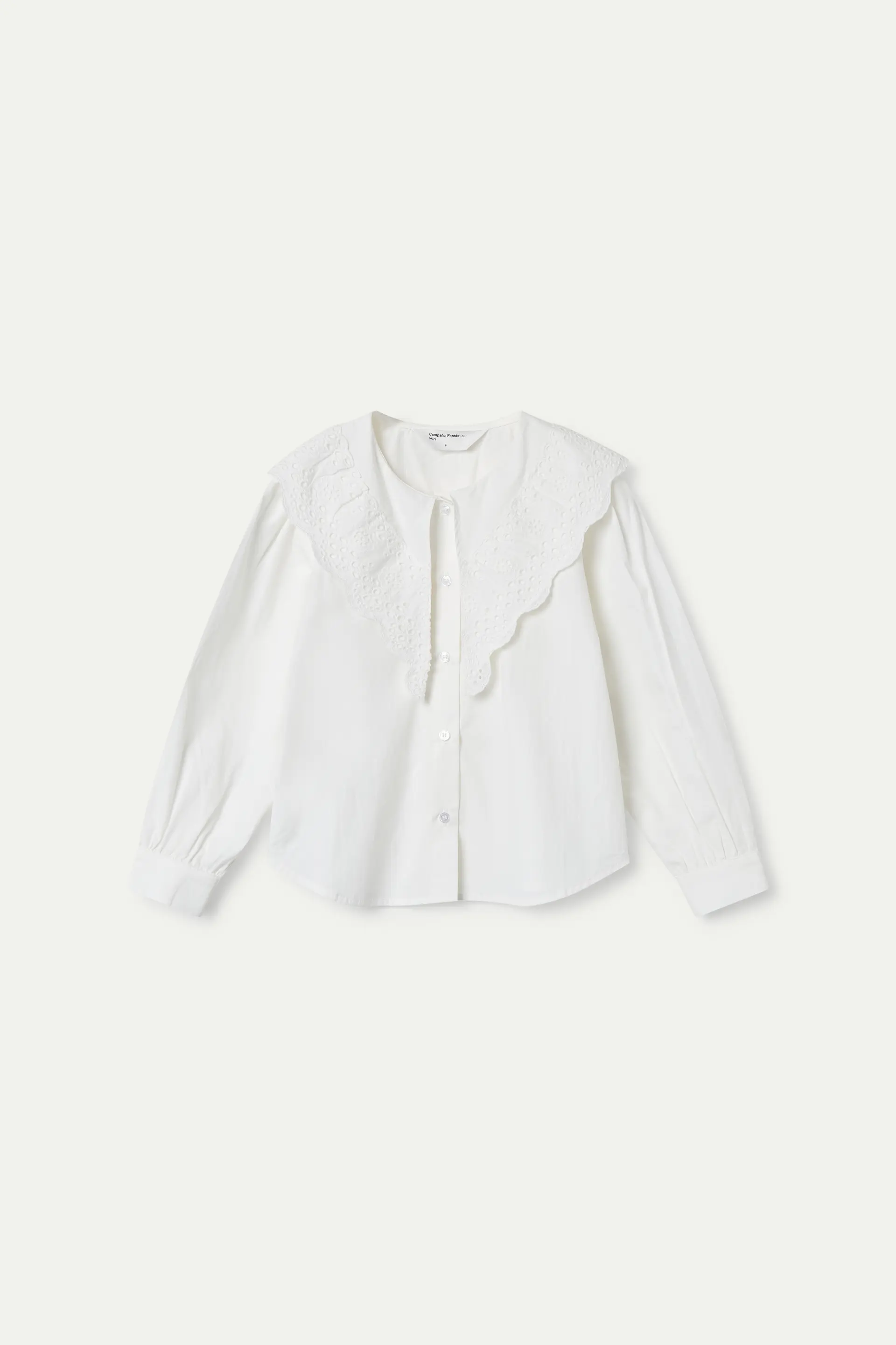 Camisa blanca de algodón con cuello babero - Image 2