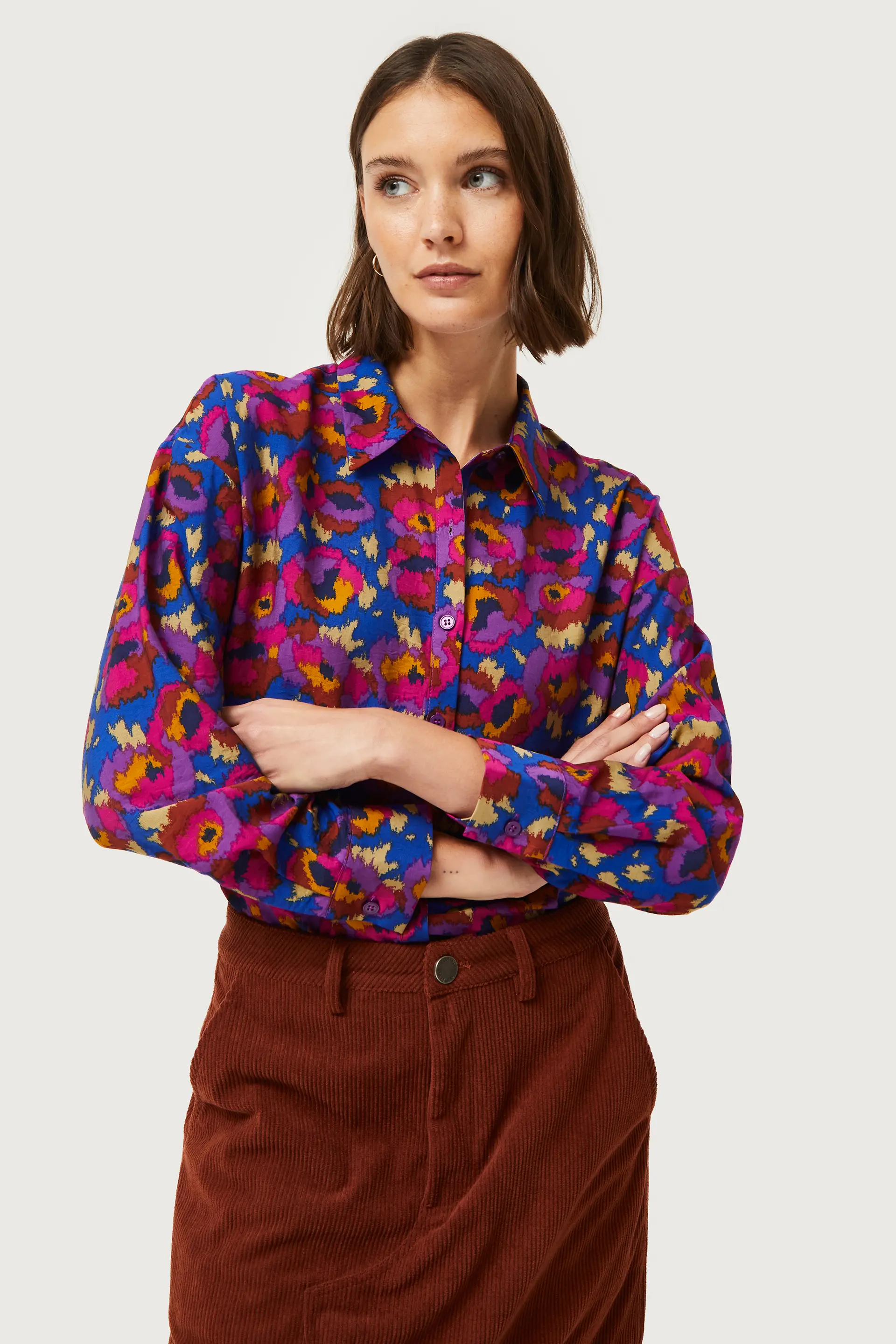 Camisa con estampado floral Dewberry - Image 3