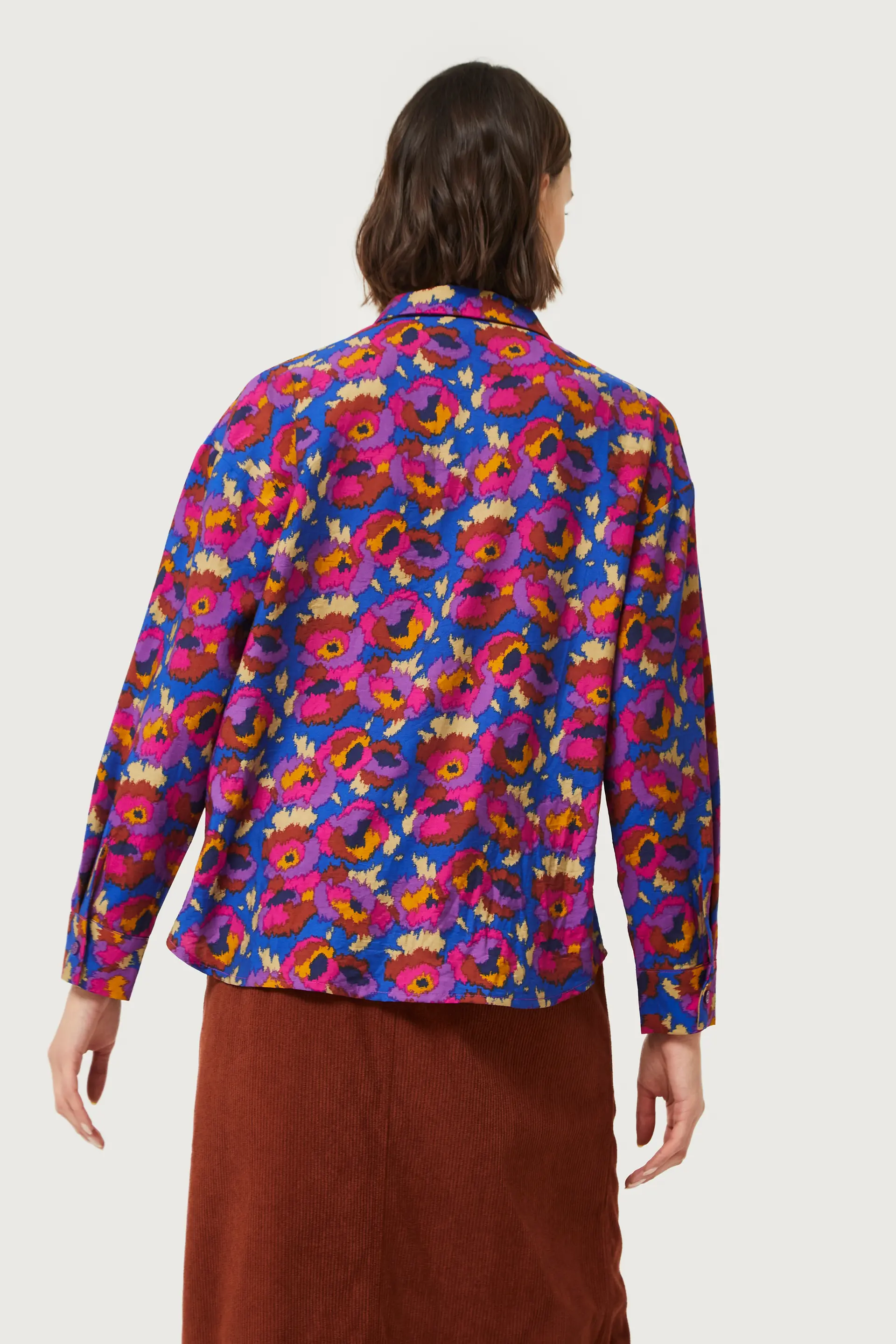 Camisa con estampado floral Dewberry - Image 5