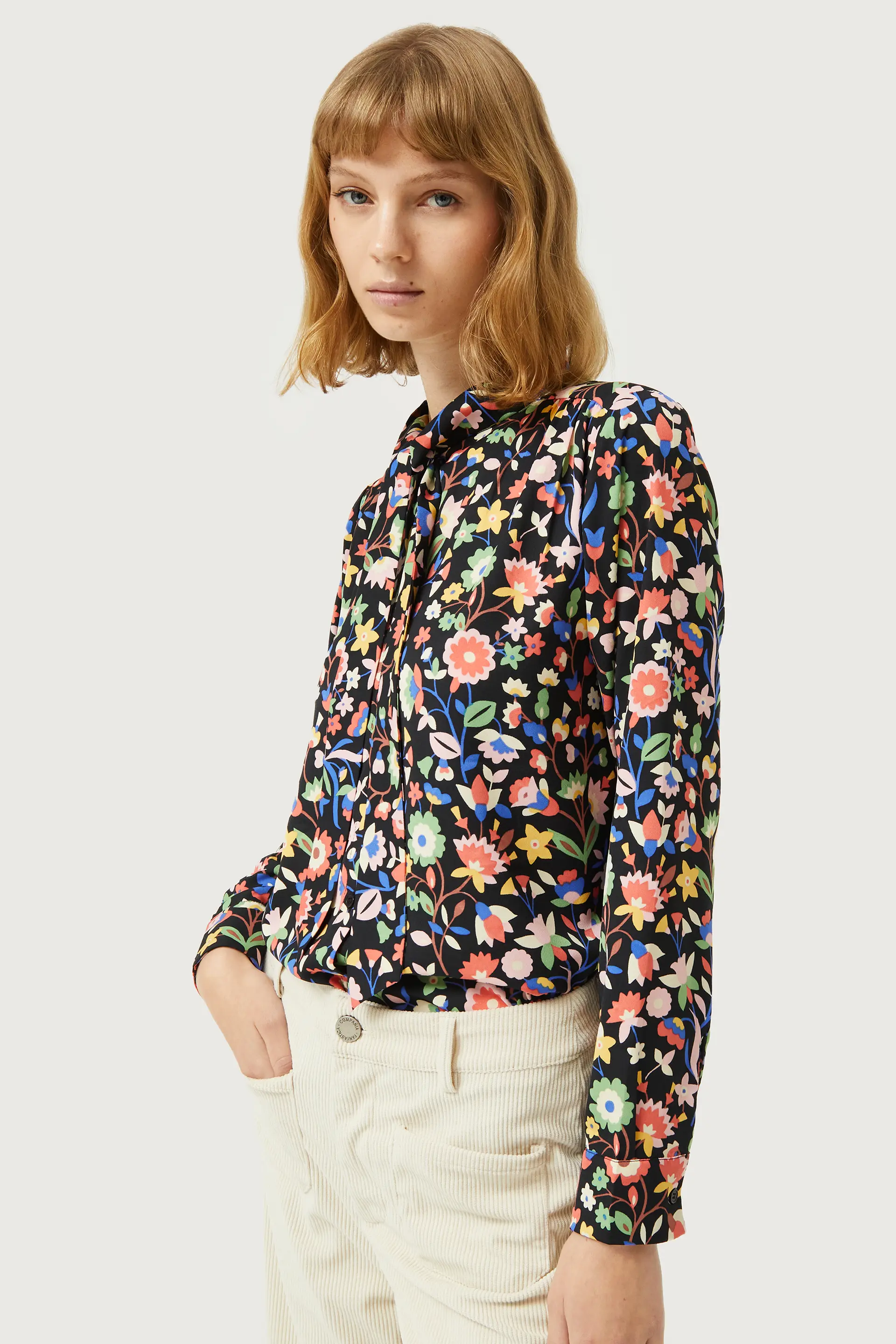 Camisa lazada estampado floral pequeño - Image 3