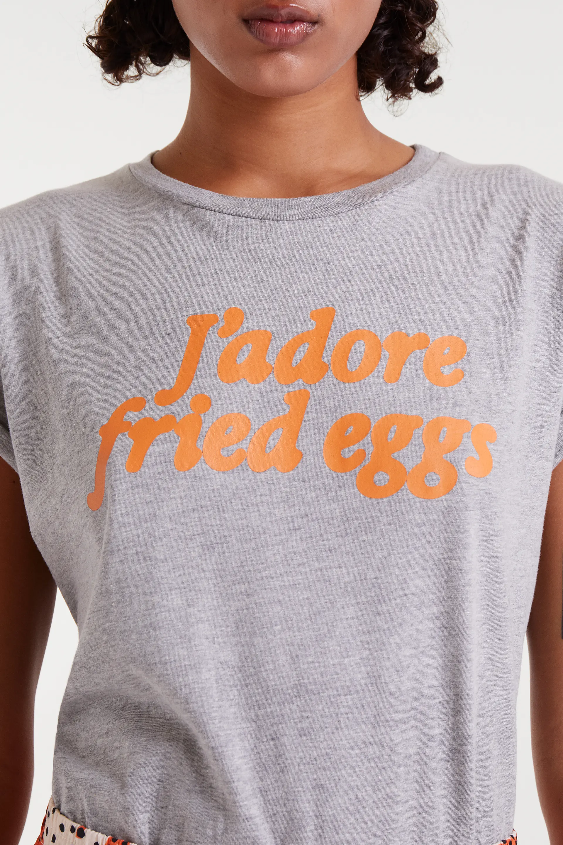 Camiseta 100% algodón con estampado J'adore fried eggs - Image 4
