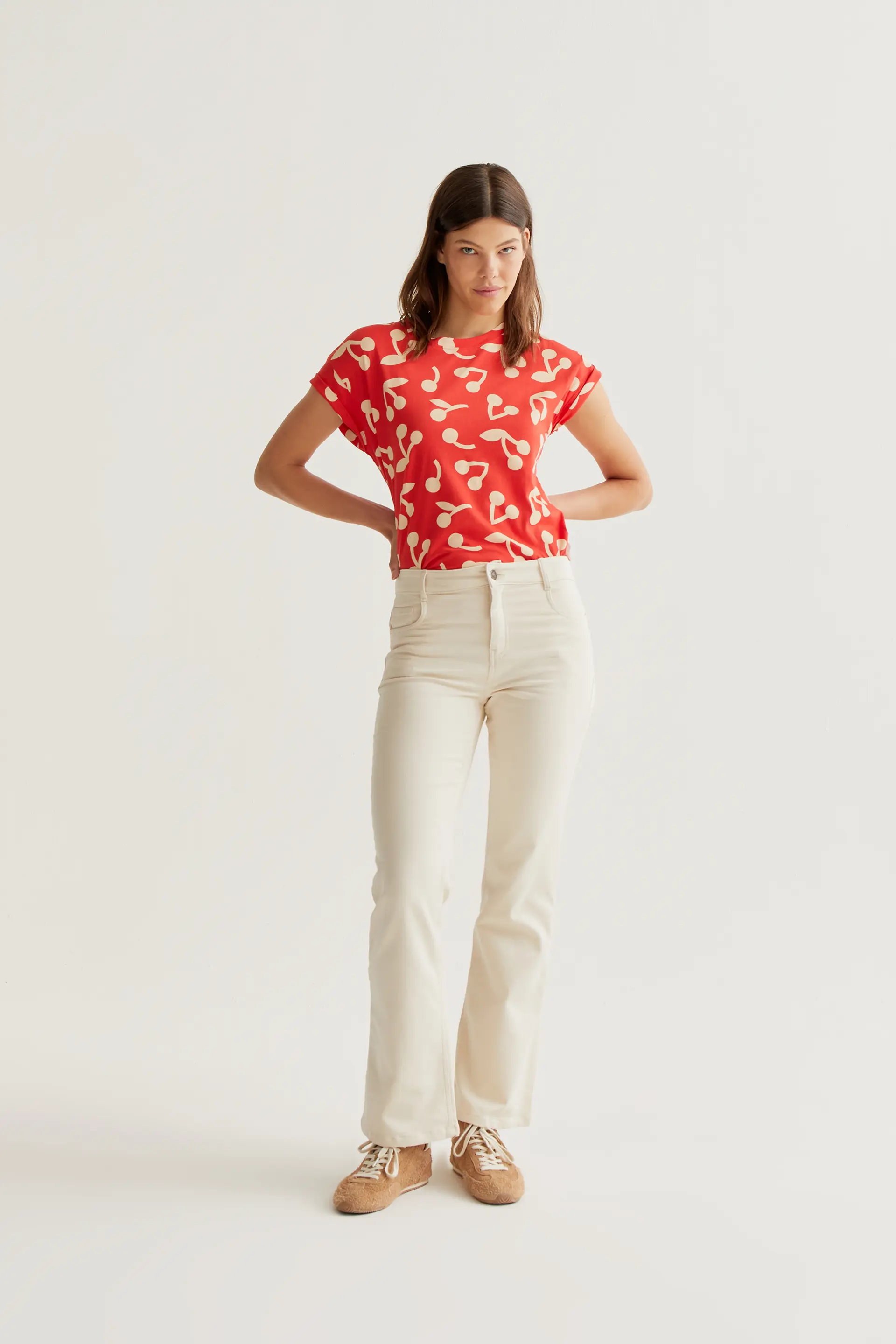 Camiseta con estampado Red Guinda - Image 5