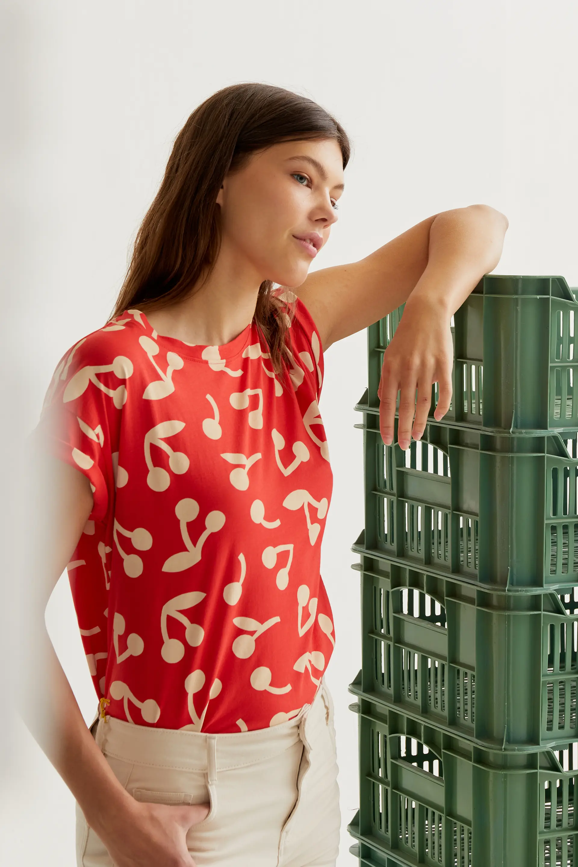 Camiseta con estampado Red Guinda - Image 6