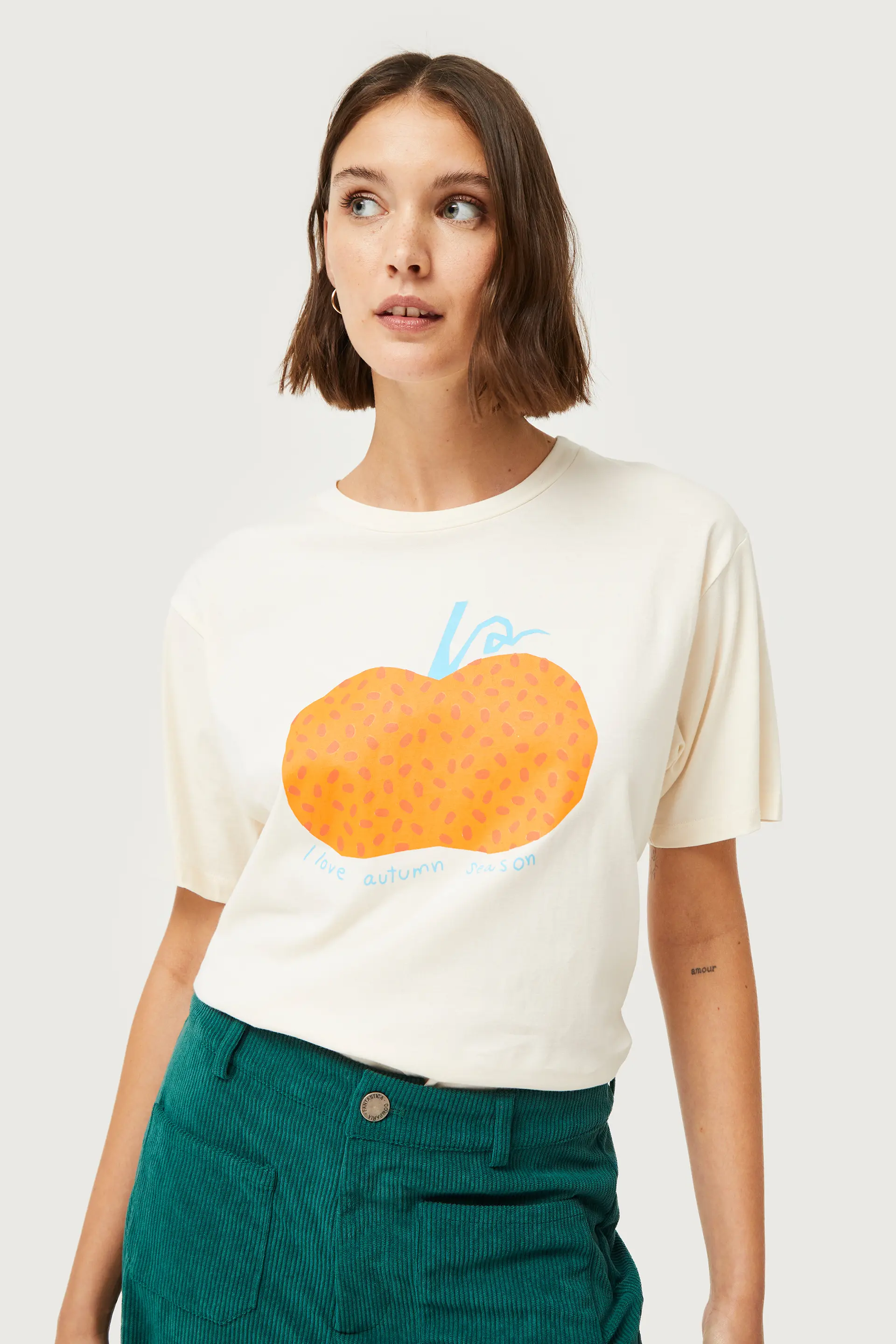 Camiseta con print de calabaza blanca - Image 3