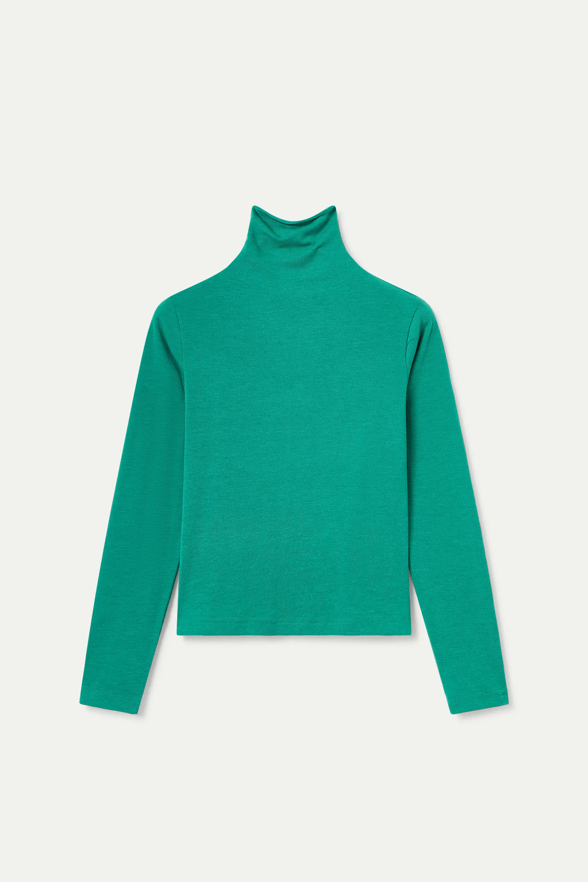Camiseta cuello alto verde - Image 2