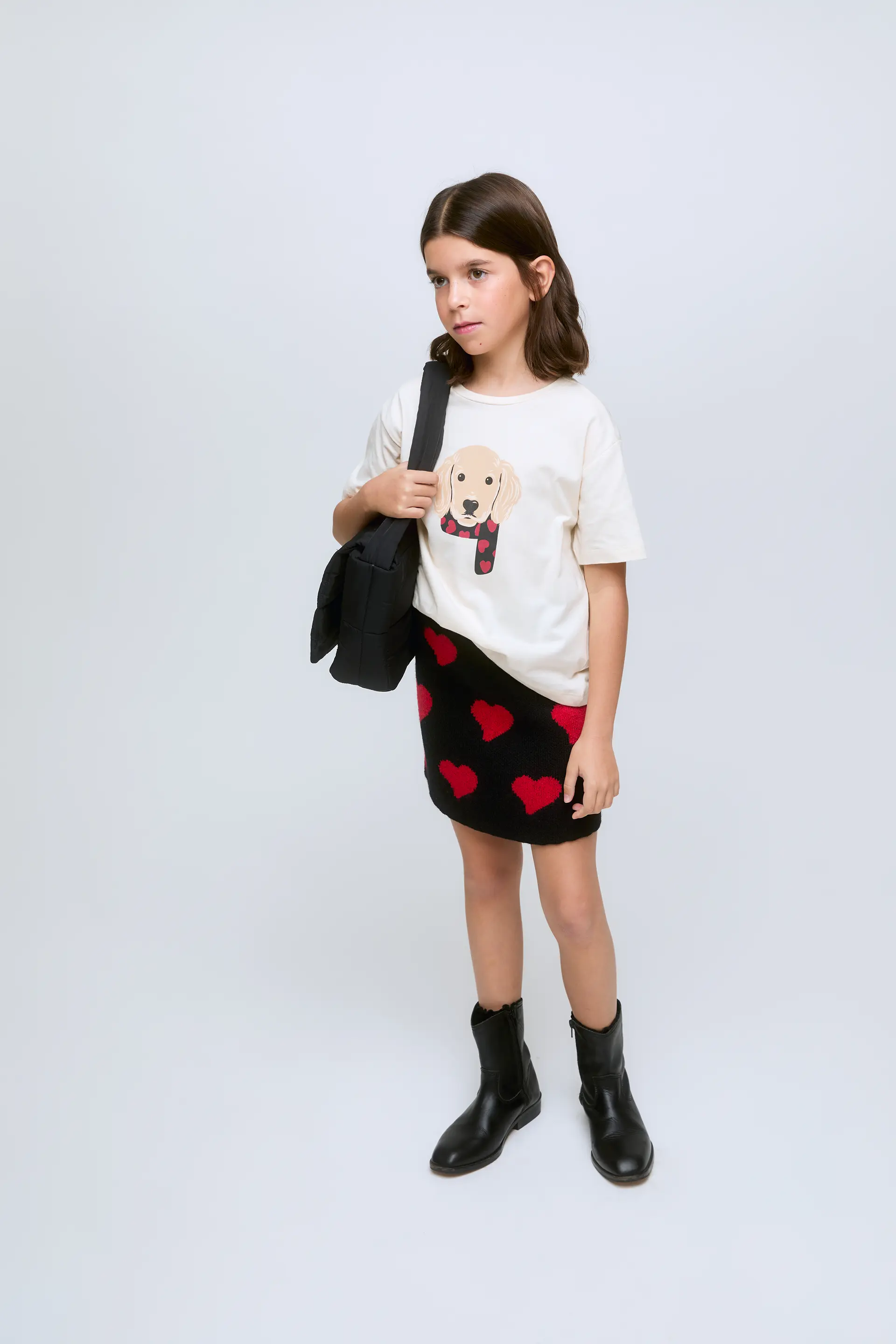 Camiseta de niña con diseño gráfico de perrito - Image 4