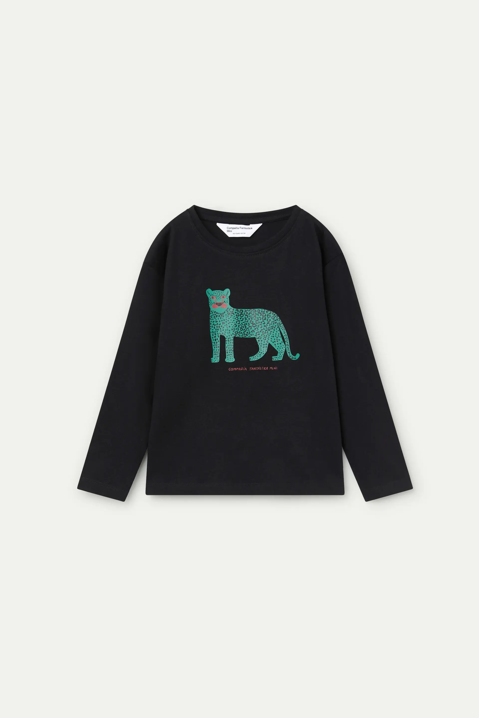 Camiseta negra con diseño gráfico de jaguar - Image 2