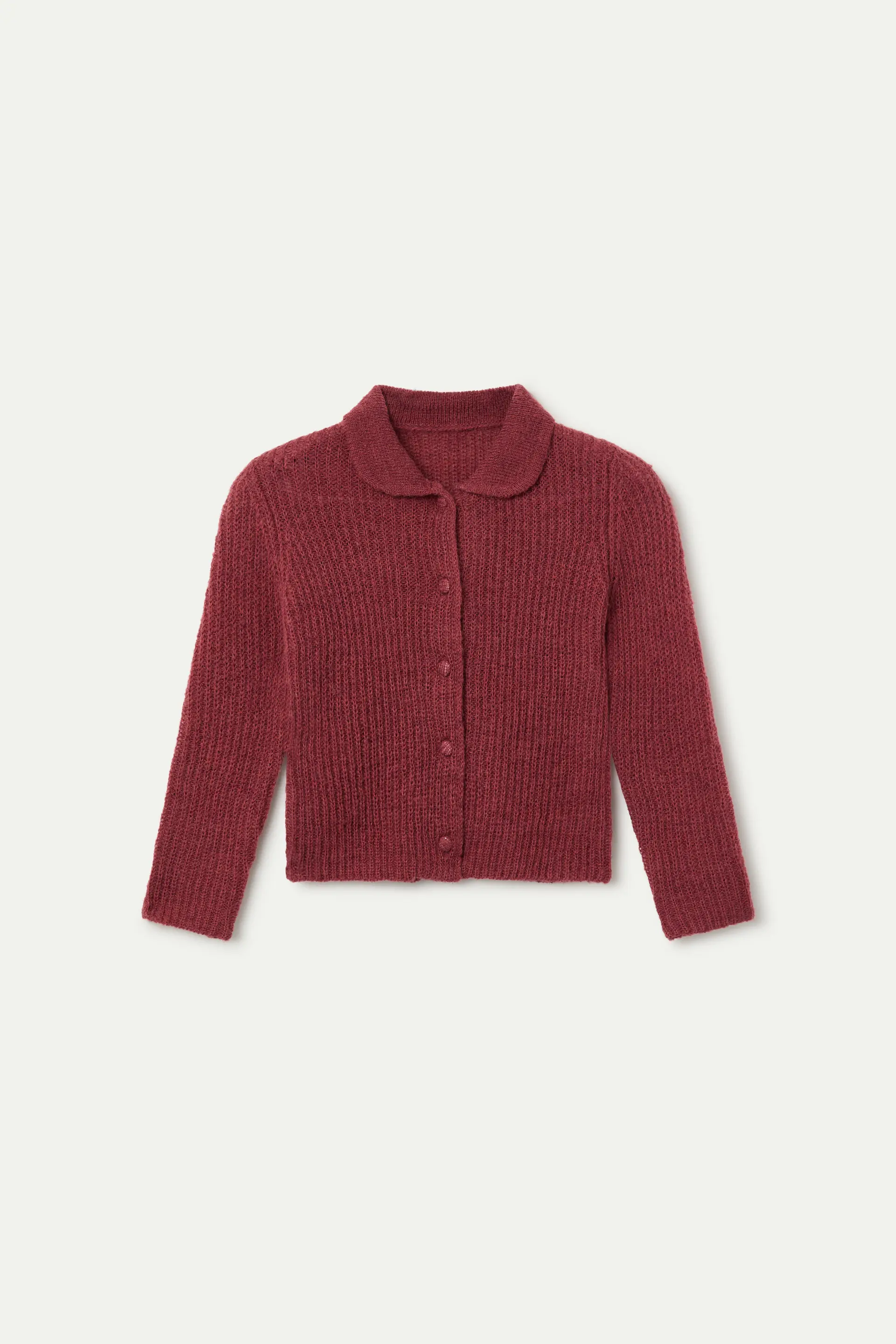 Cárdigan de punto burdeos con cuello y botones al frente.