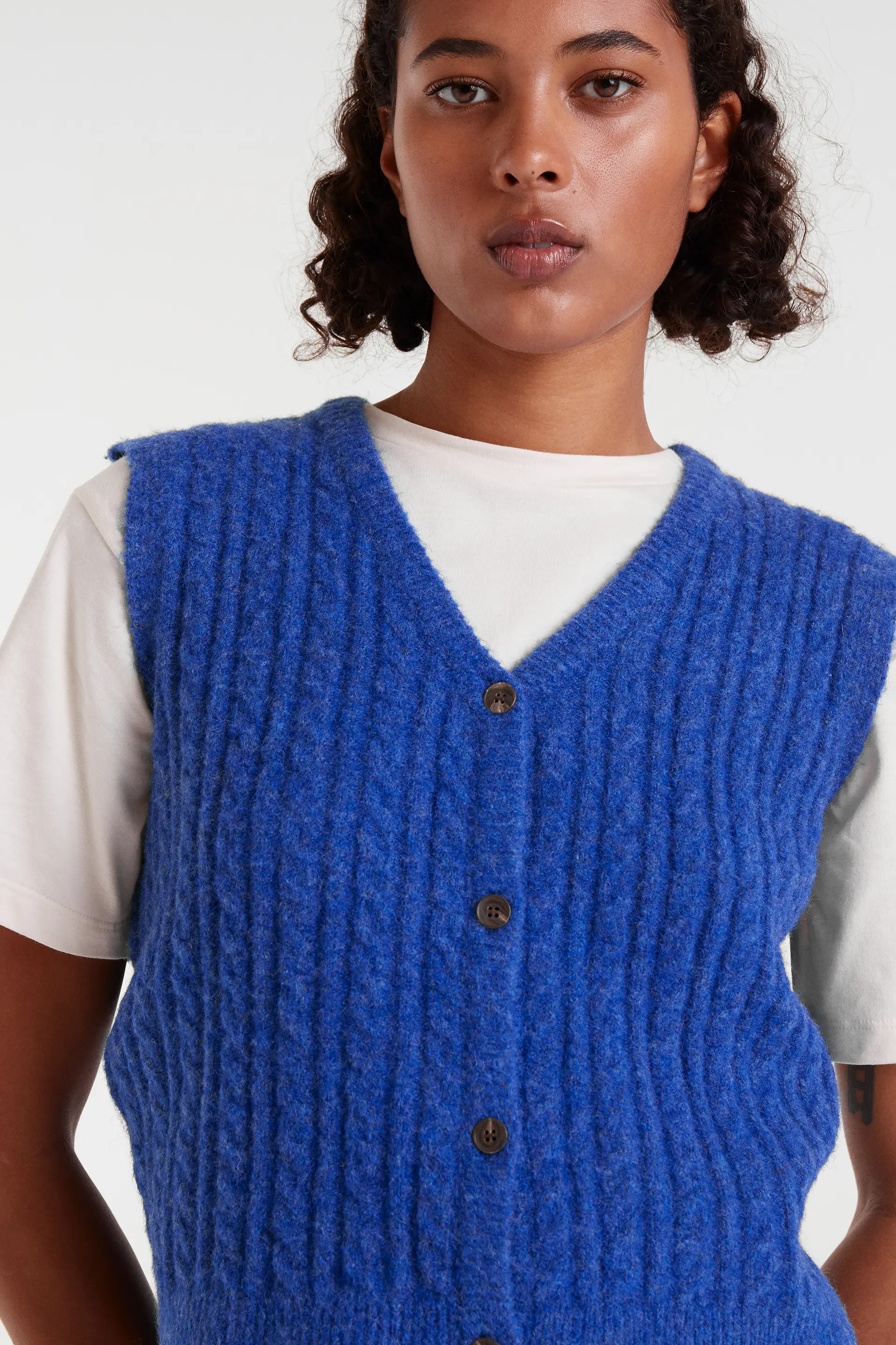 Chaleco de punto azul - Image 4