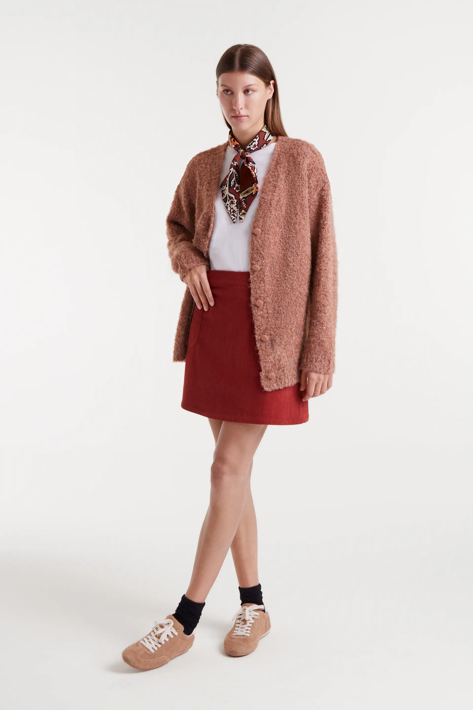 Chaqueta larga con textura camel - Image 6