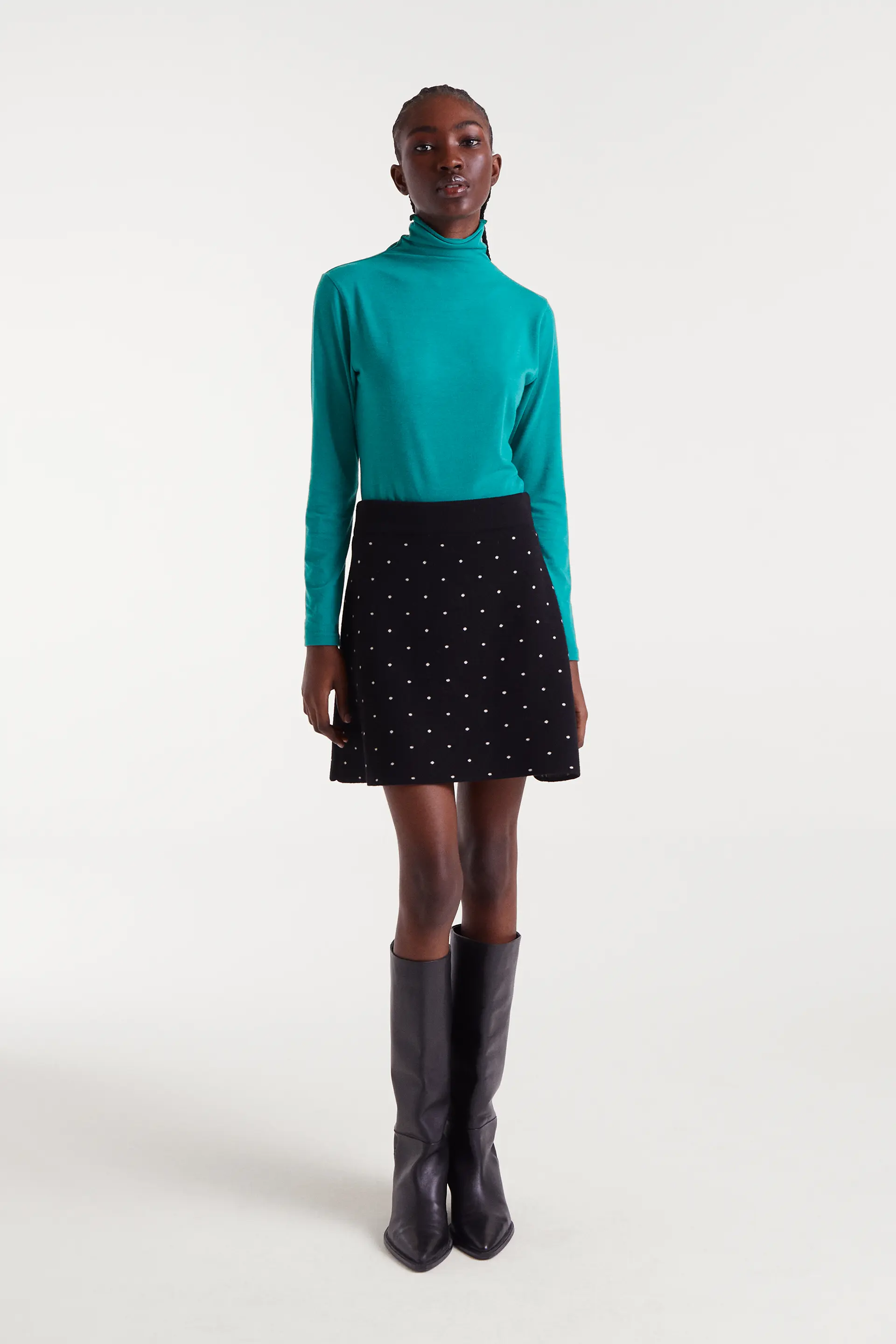 Falda corta punto jacquard con estampado mini black - Image 5