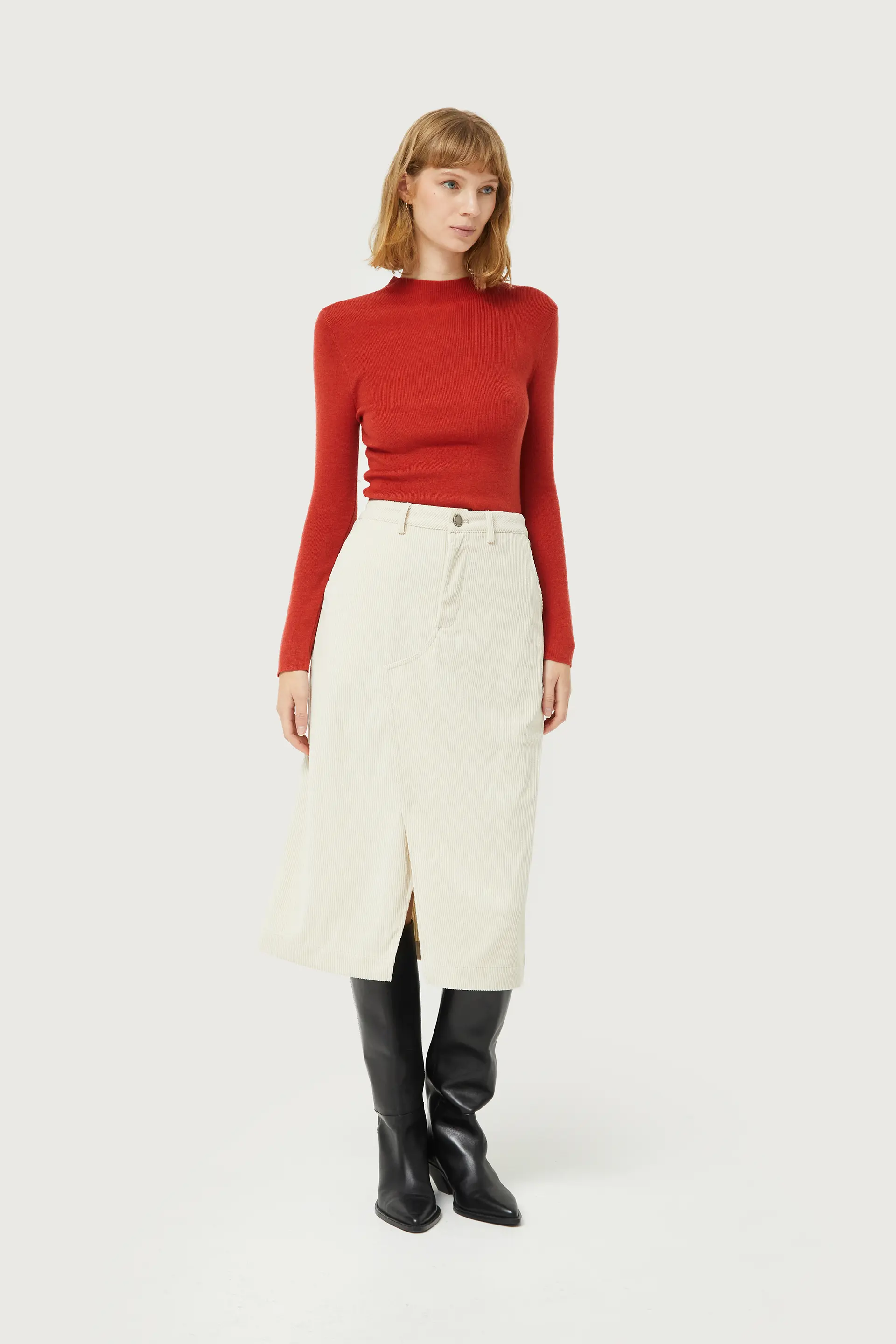 Falda midi de pana blanca