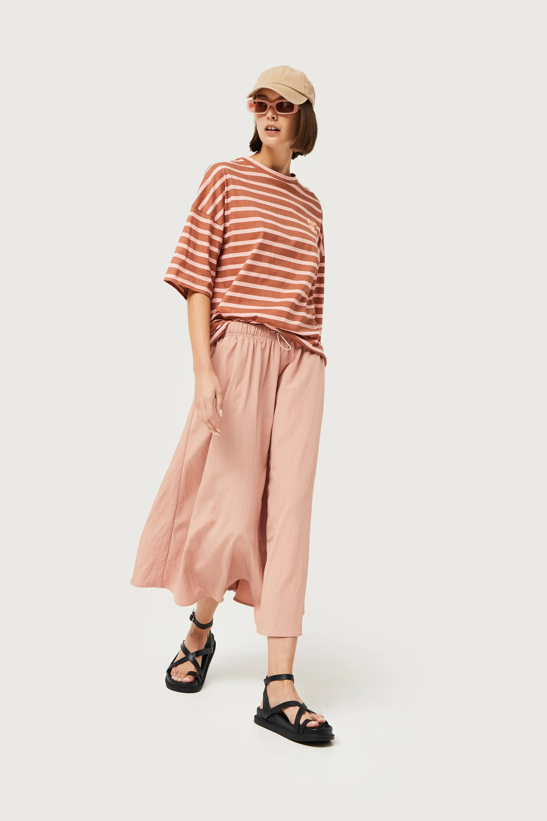 Falda midi en tejido técnico rosa - Image 6