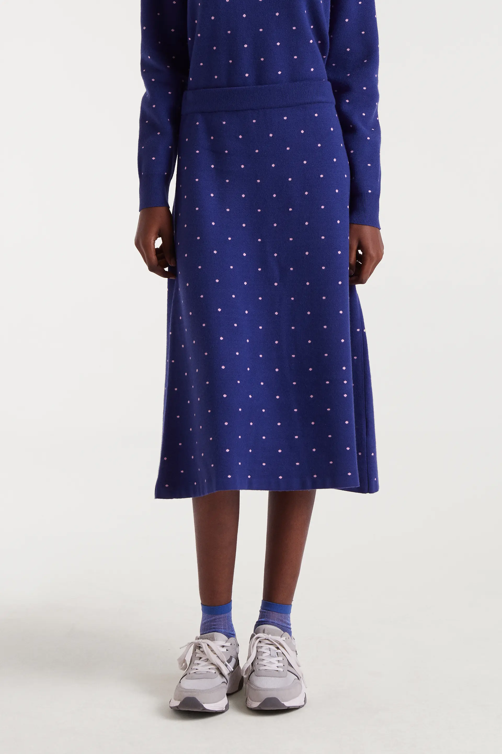 Falda midi punto jacquard estampado topos mini navy blue y rosa