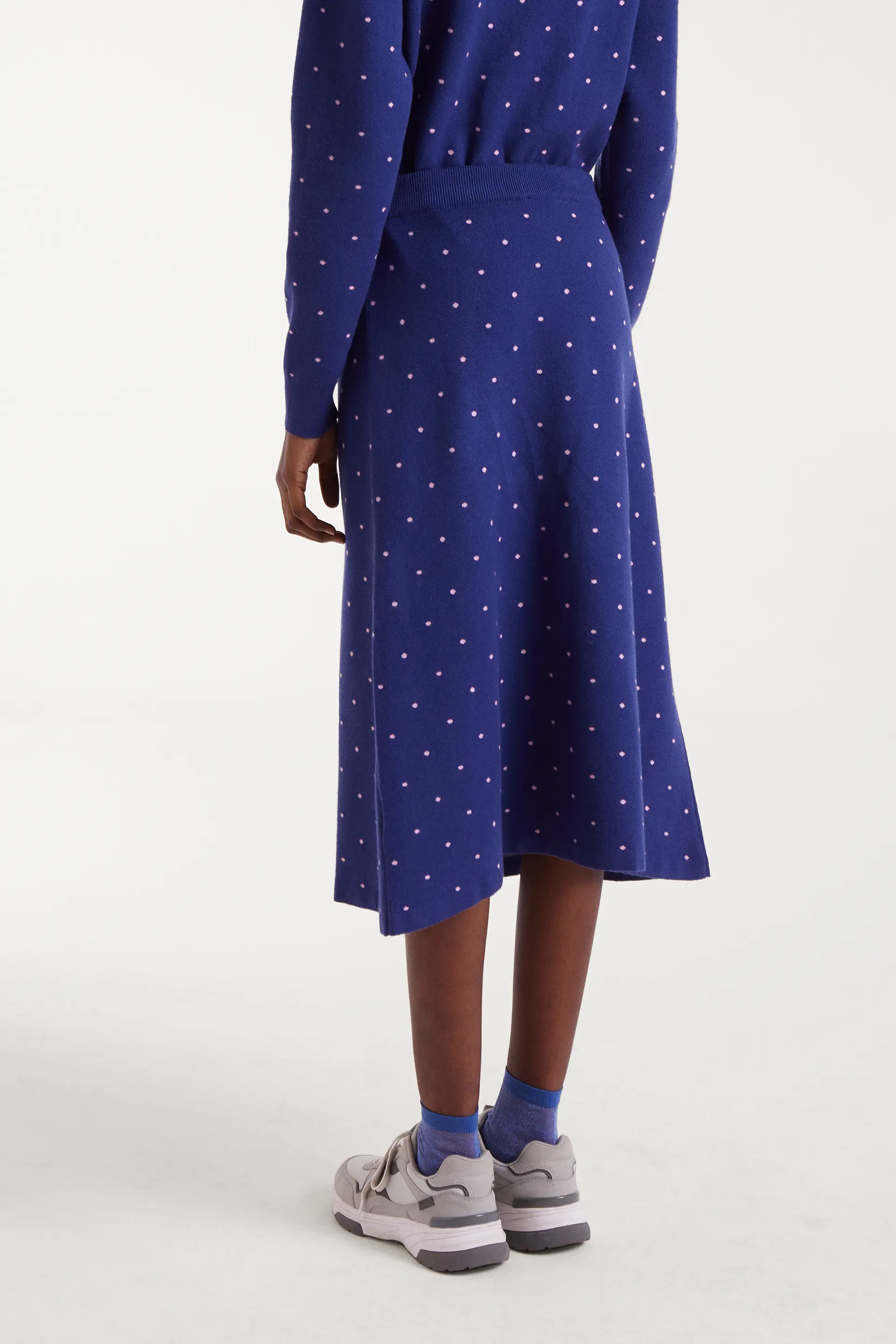 Falda midi punto jacquard estampado topos mini navy blue y rosa - Image 3