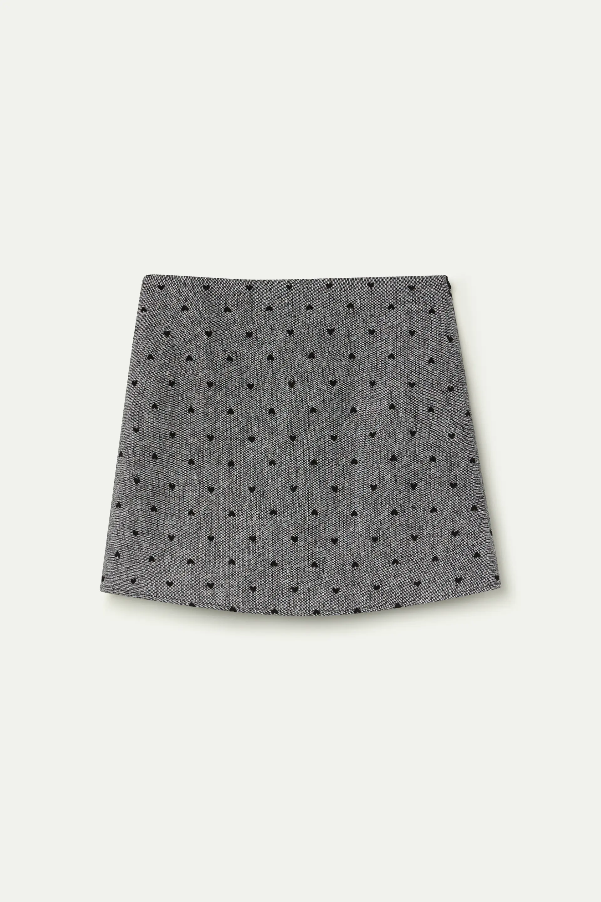 Falda tweed con estampado de corazones negro - Image 2