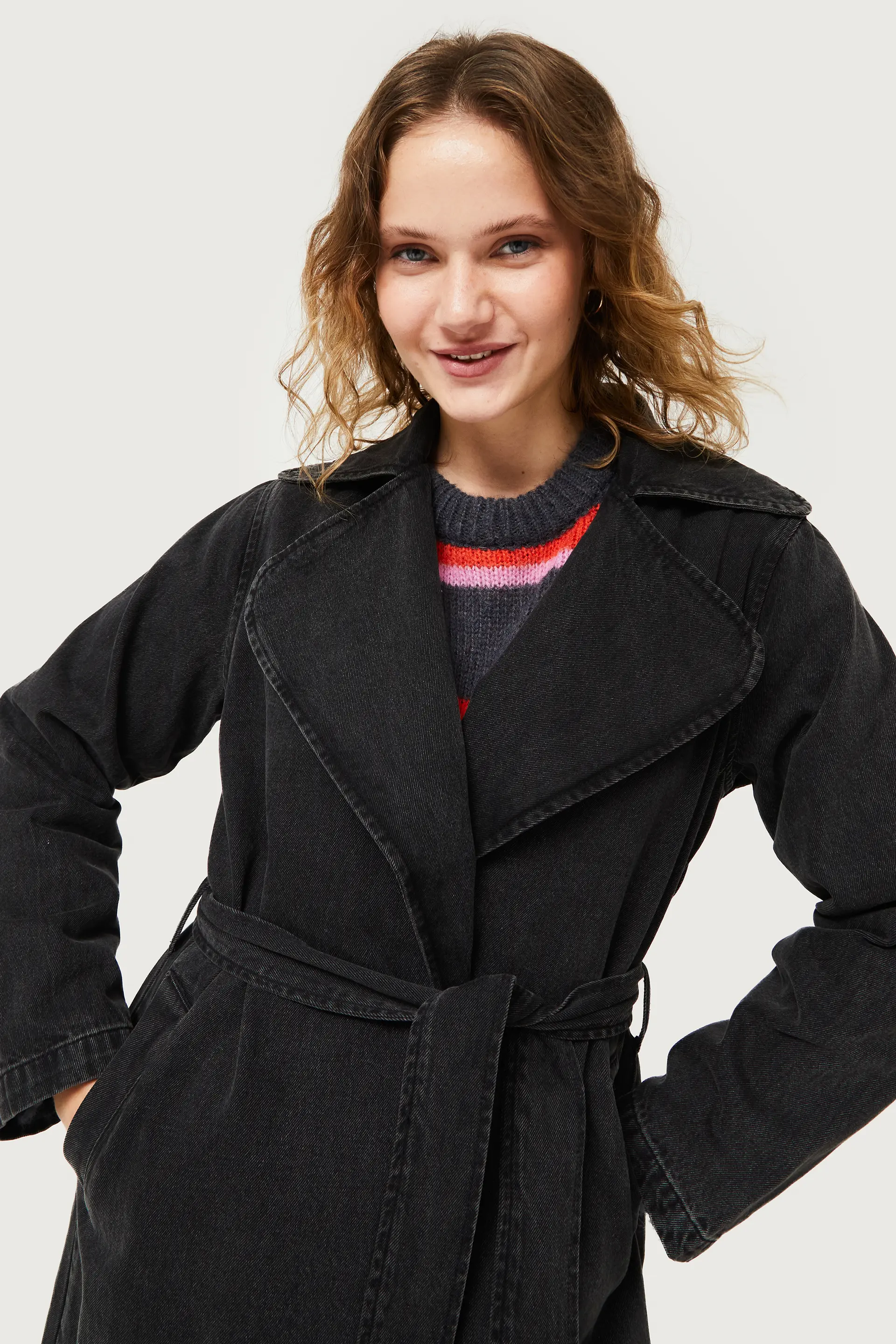 Gabardina midi vaquera negra - Image 3