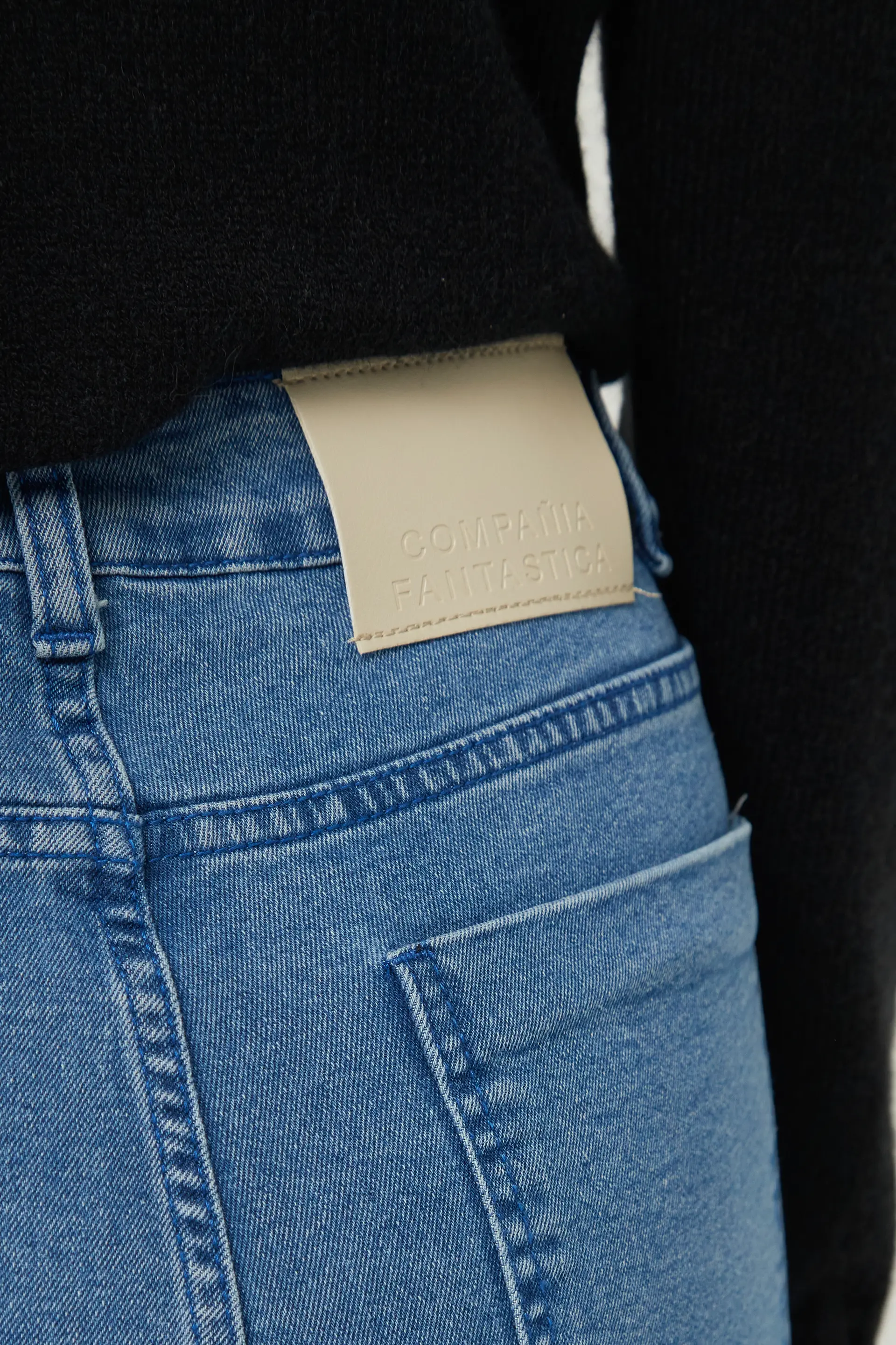 Jeans largos rectos azules - Image 4