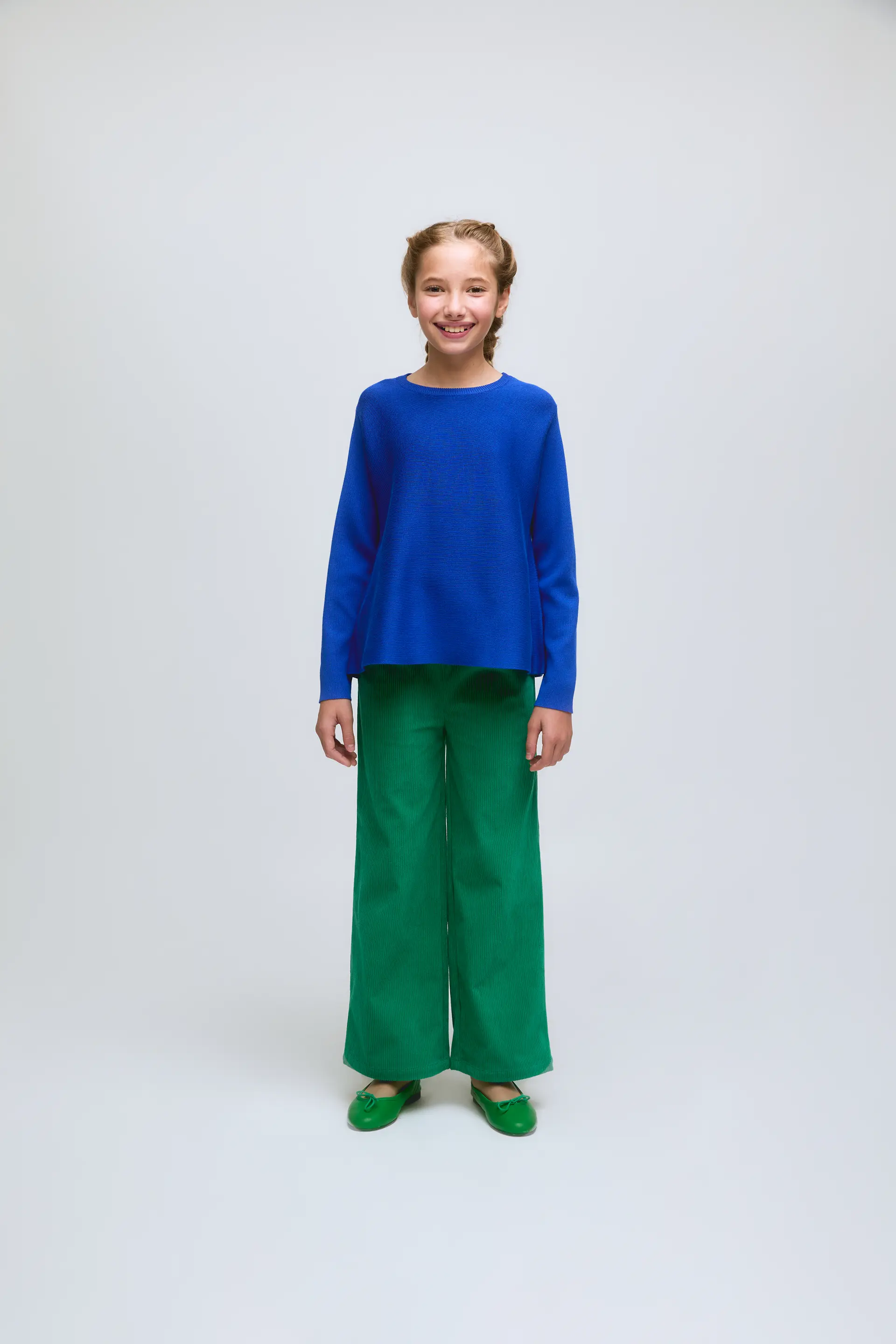 Jersey de niña punto fino y manga larga azul