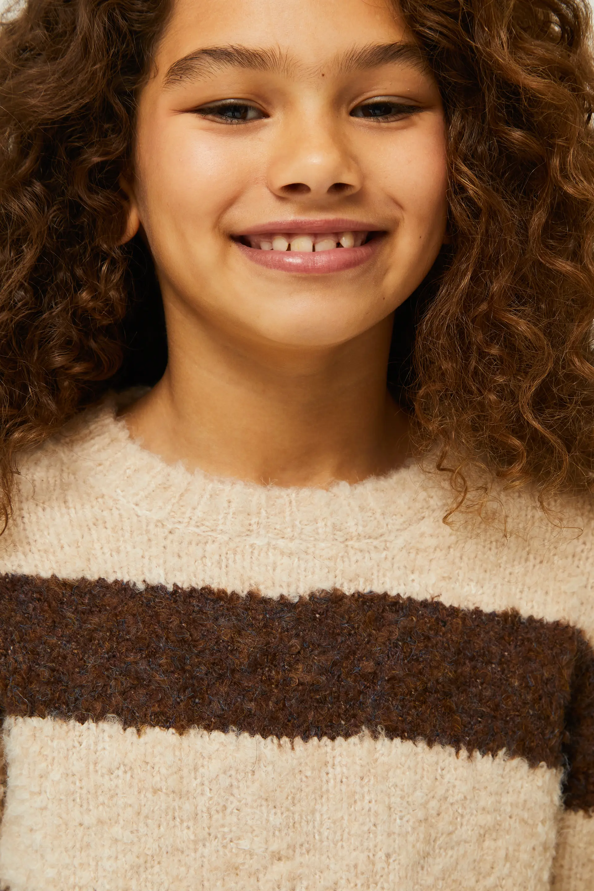 Jersey de niña rayas marrones - Image 3