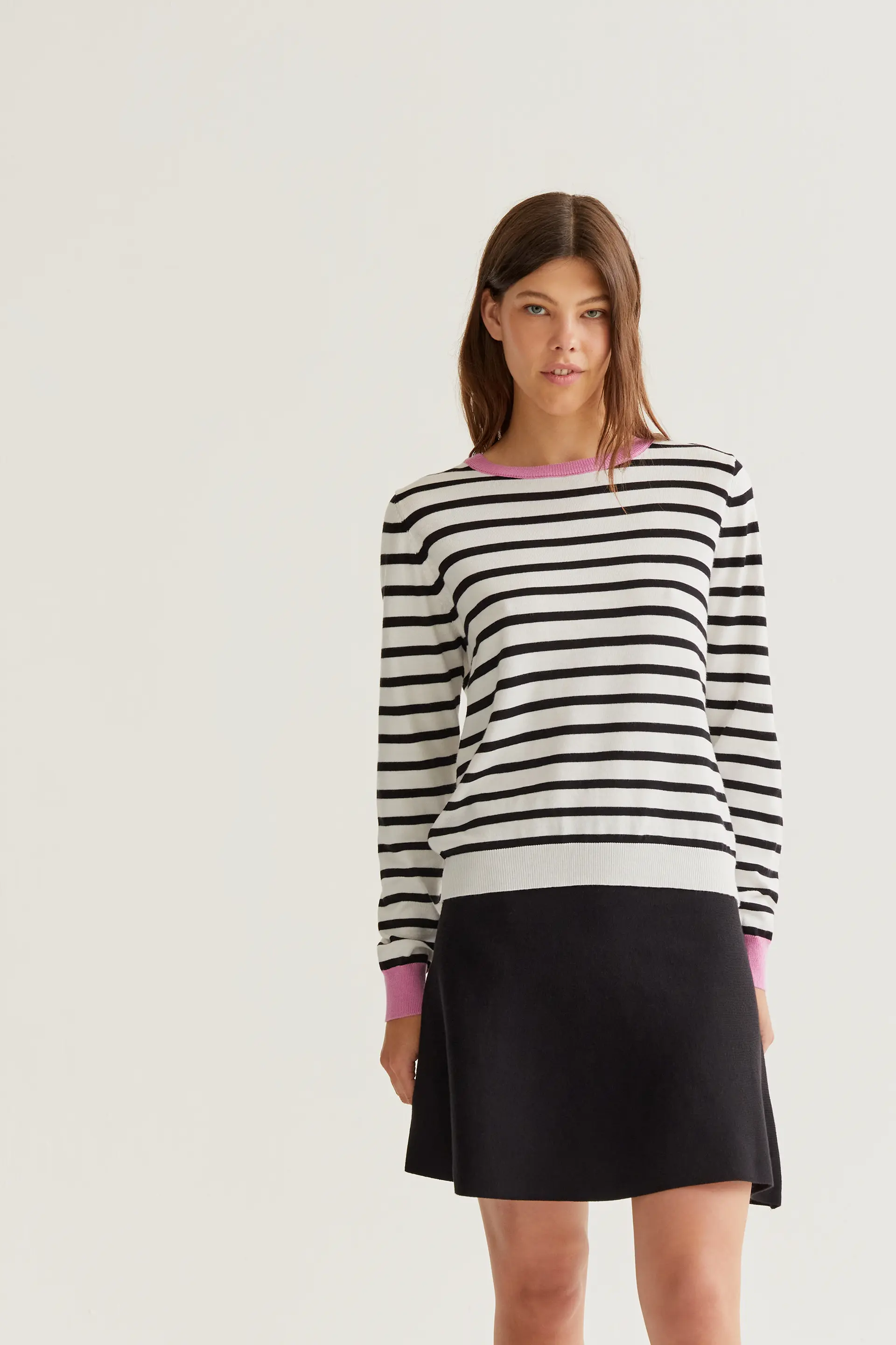 Jersey de punto con estampado de rayas blanco y negro