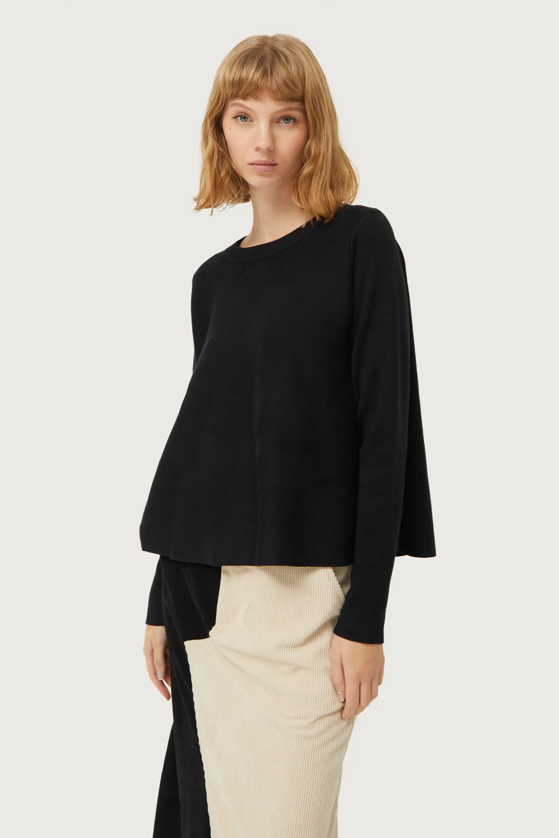 Jersey de punto evasé negro - Image 3
