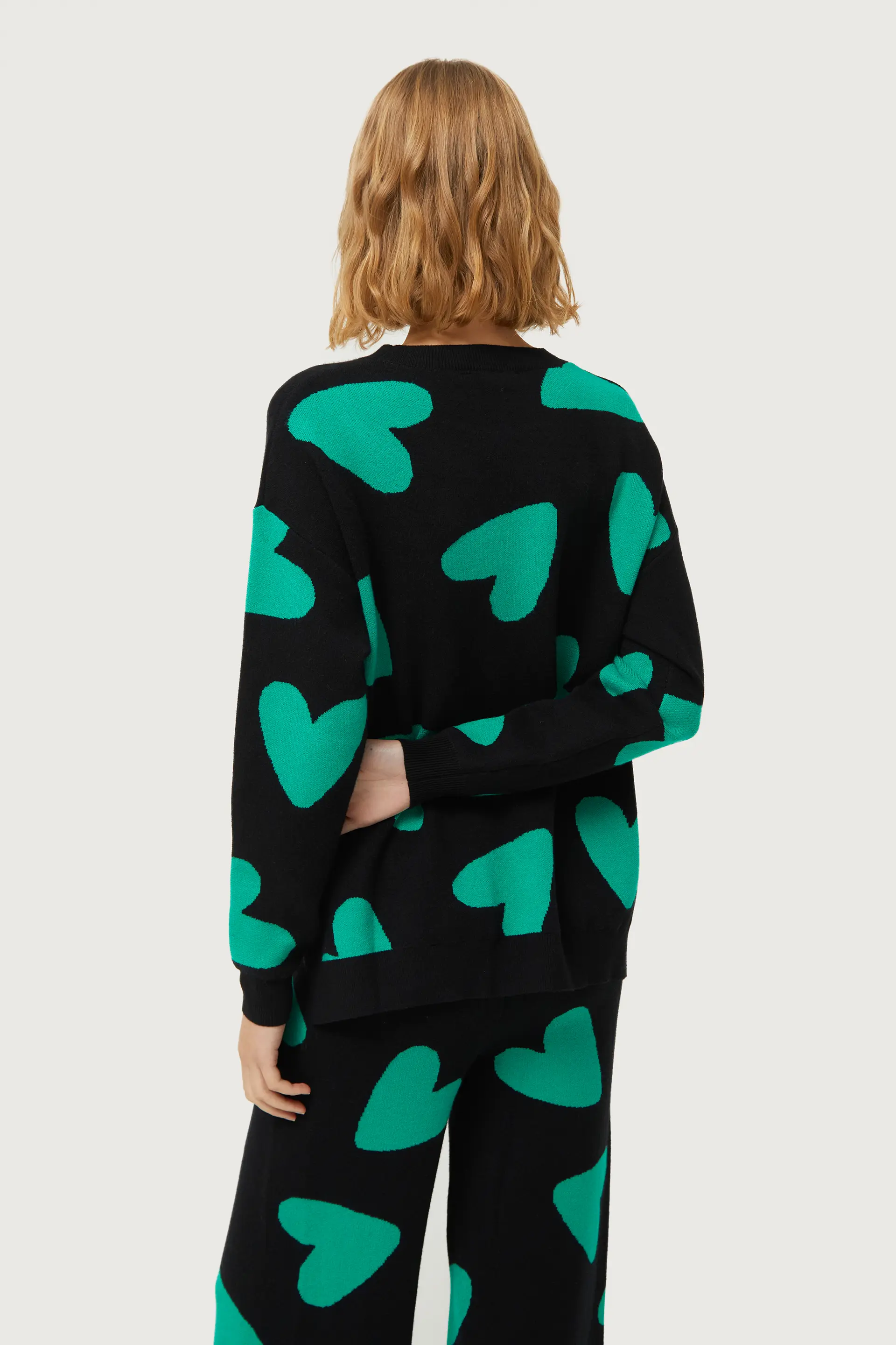 Jersey de punto jacquard de corazones negro - Image 5