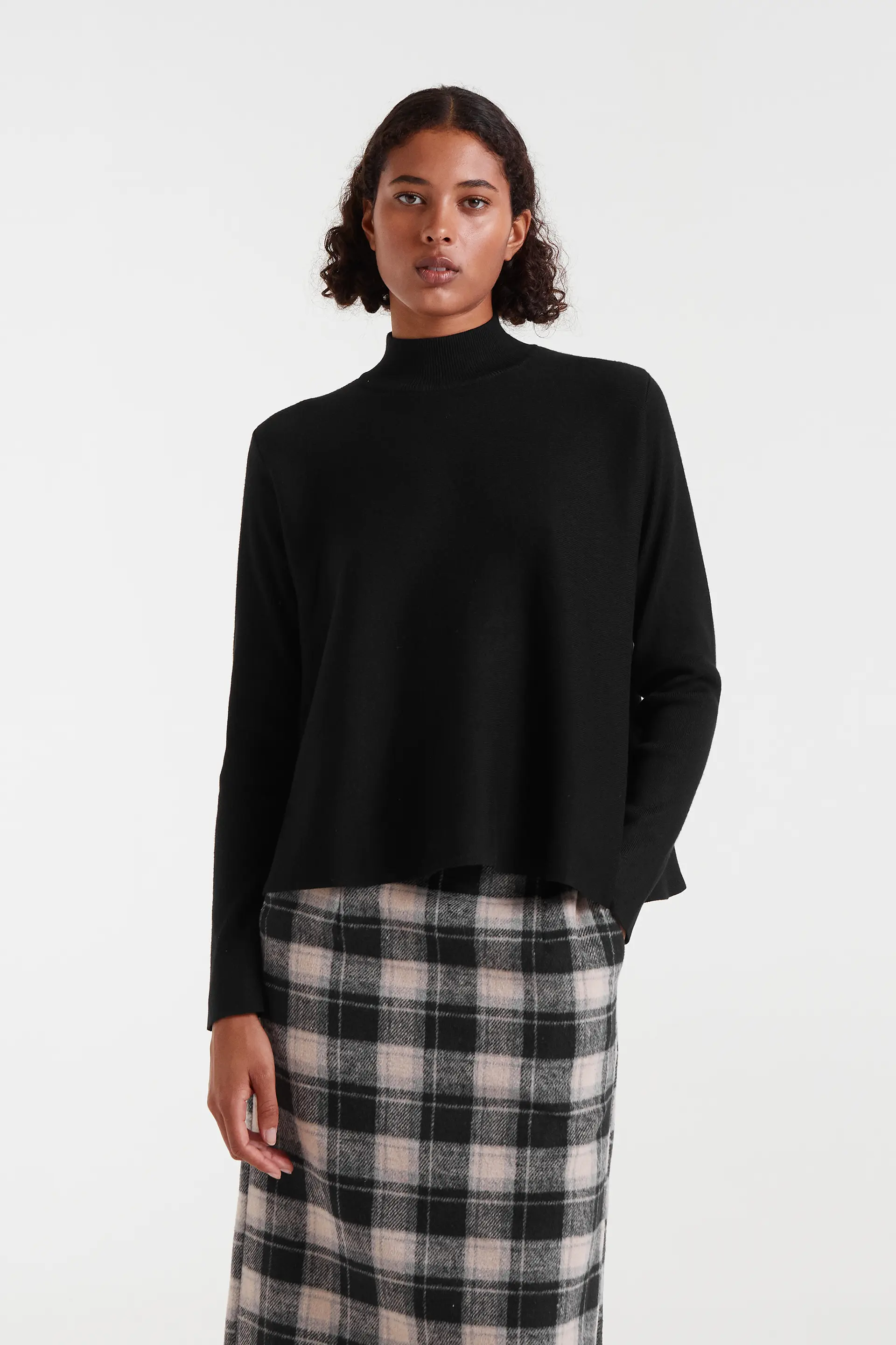 Jersey evasé cuello perkins negro