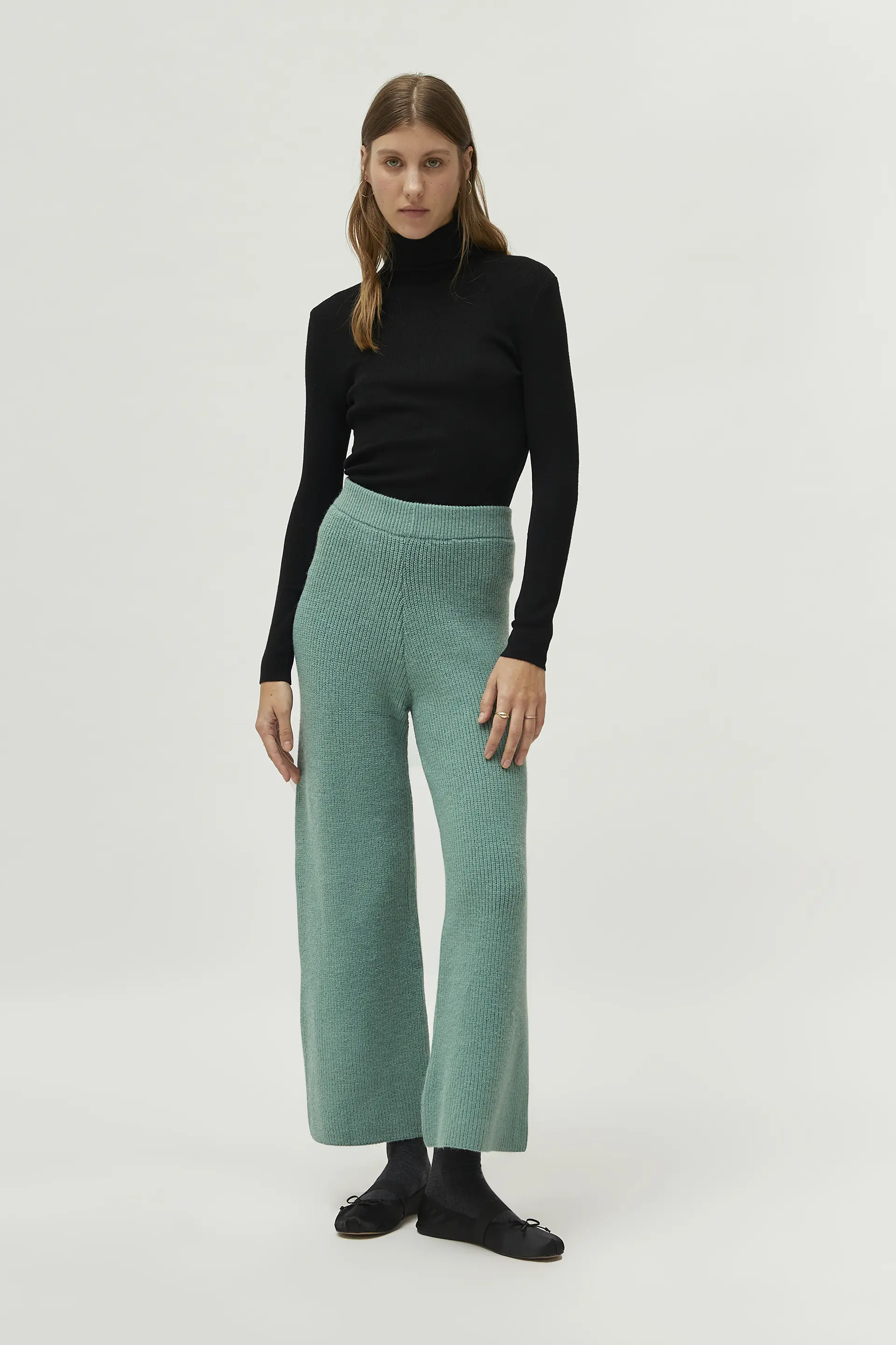 Pantalón ancho de punto verde