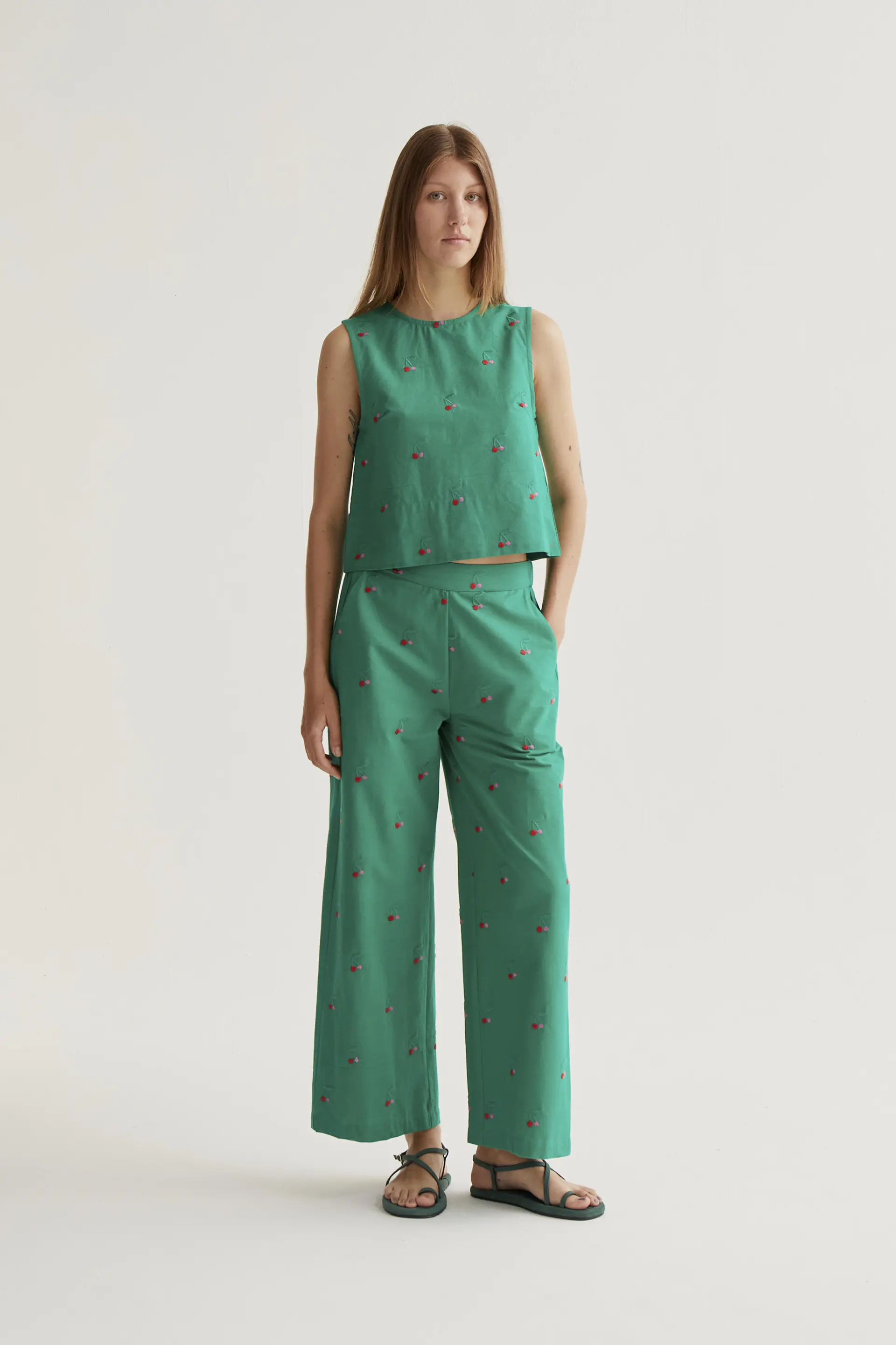 Pantalón con estampado Green Cherries - Image 5