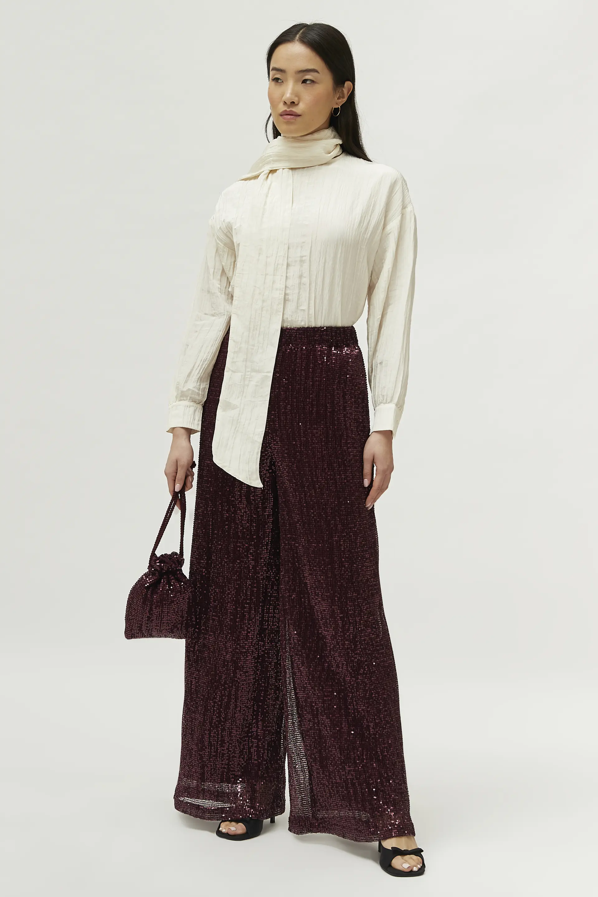 Pantalón de lentejuelas burdeos - Image 6
