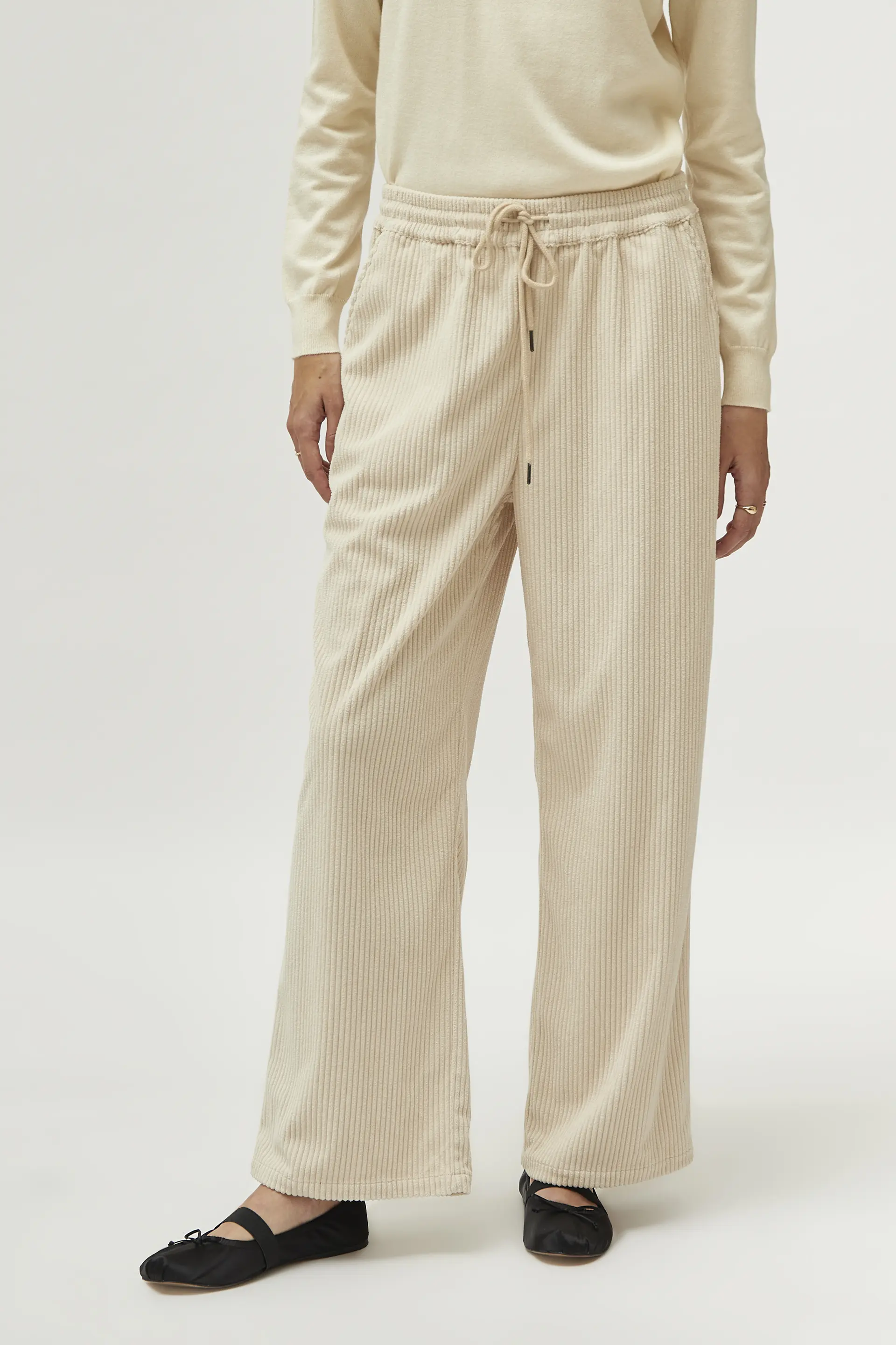 Pantalón de pana cintura elástica blanco - Image 5
