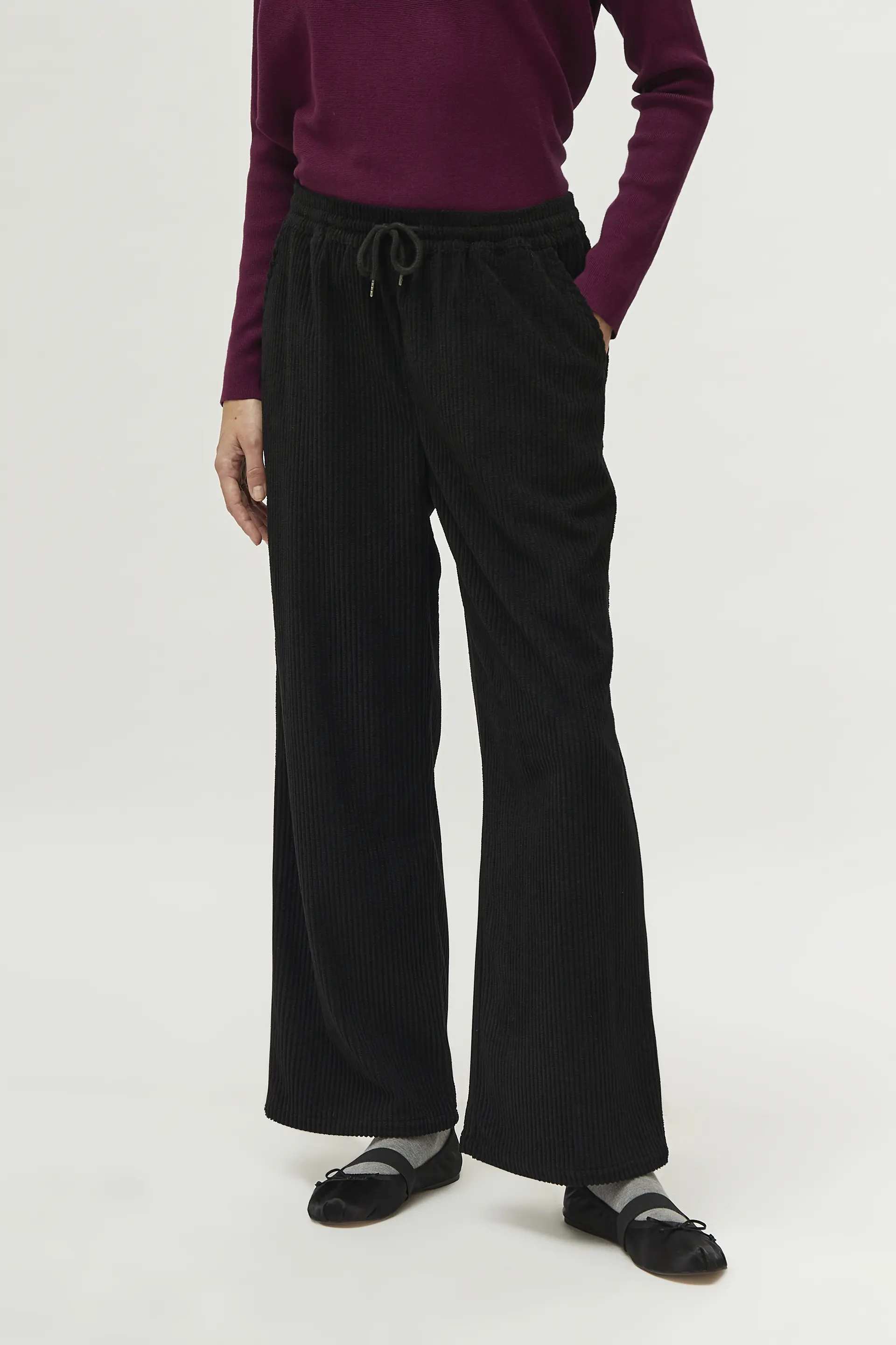 Pantalón de pana cintura elástica negro - Image 4