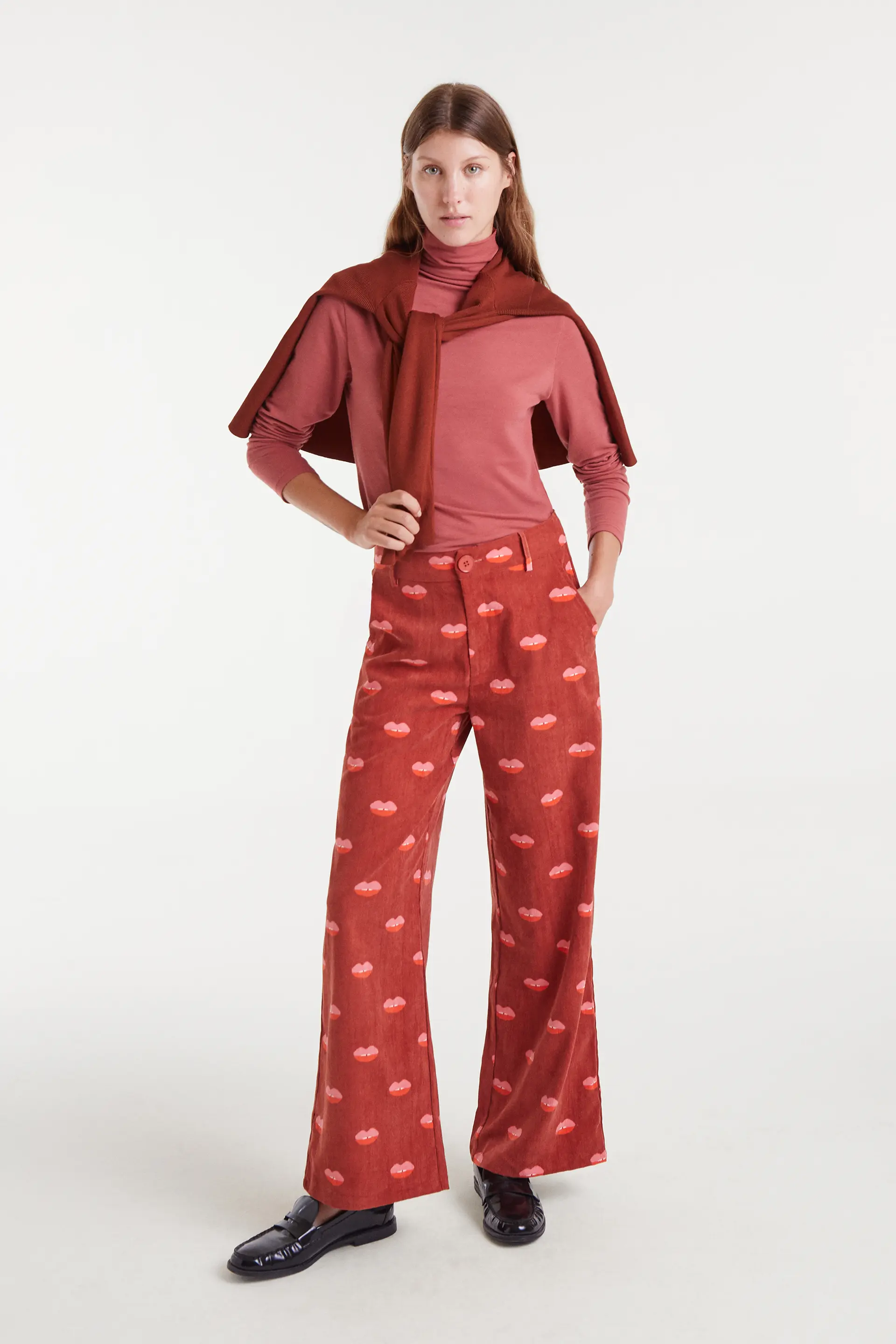 Pantalón de pana estampando Lips - Image 6