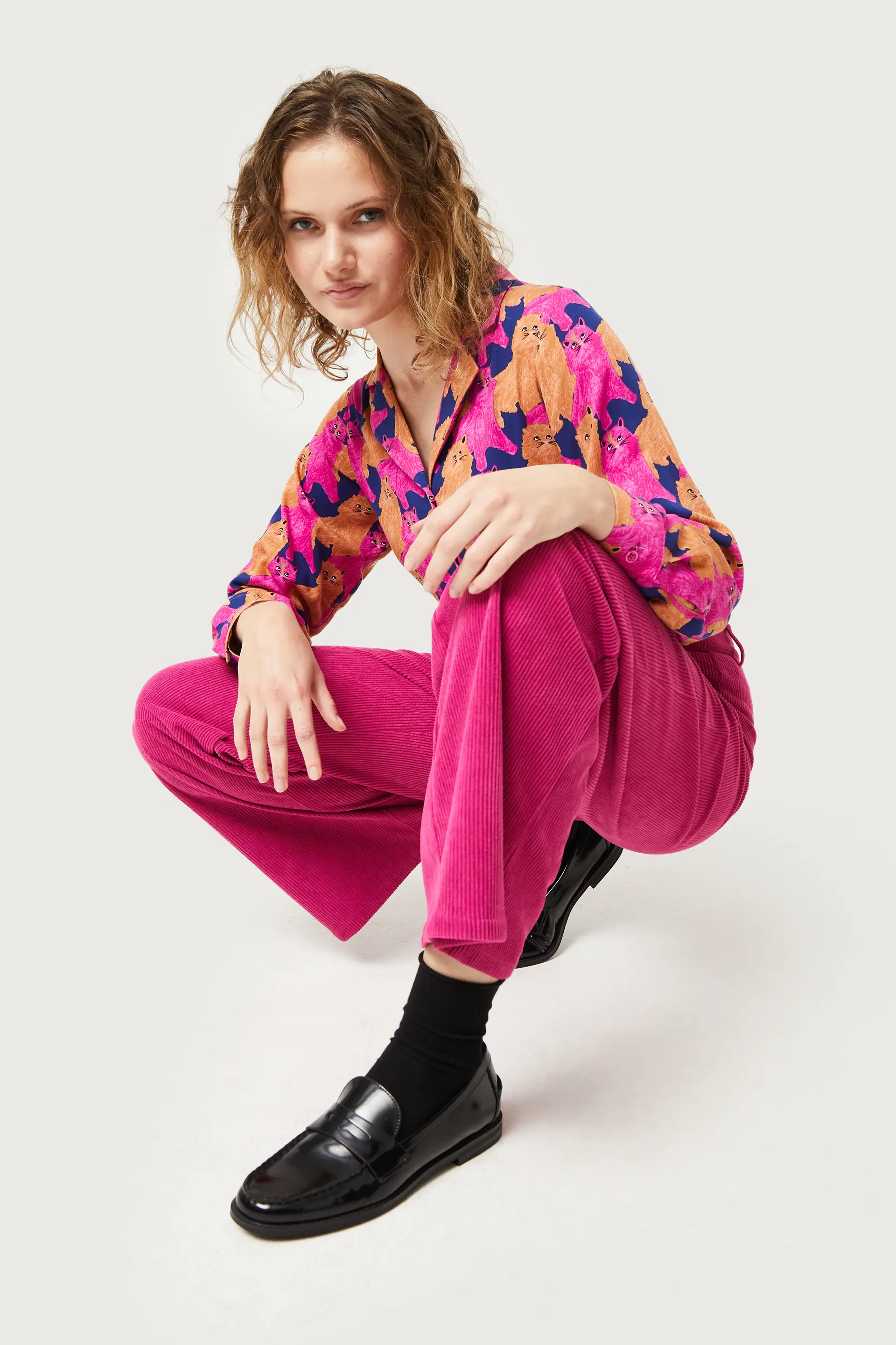 Pantalón de pana fucsia - Image 4