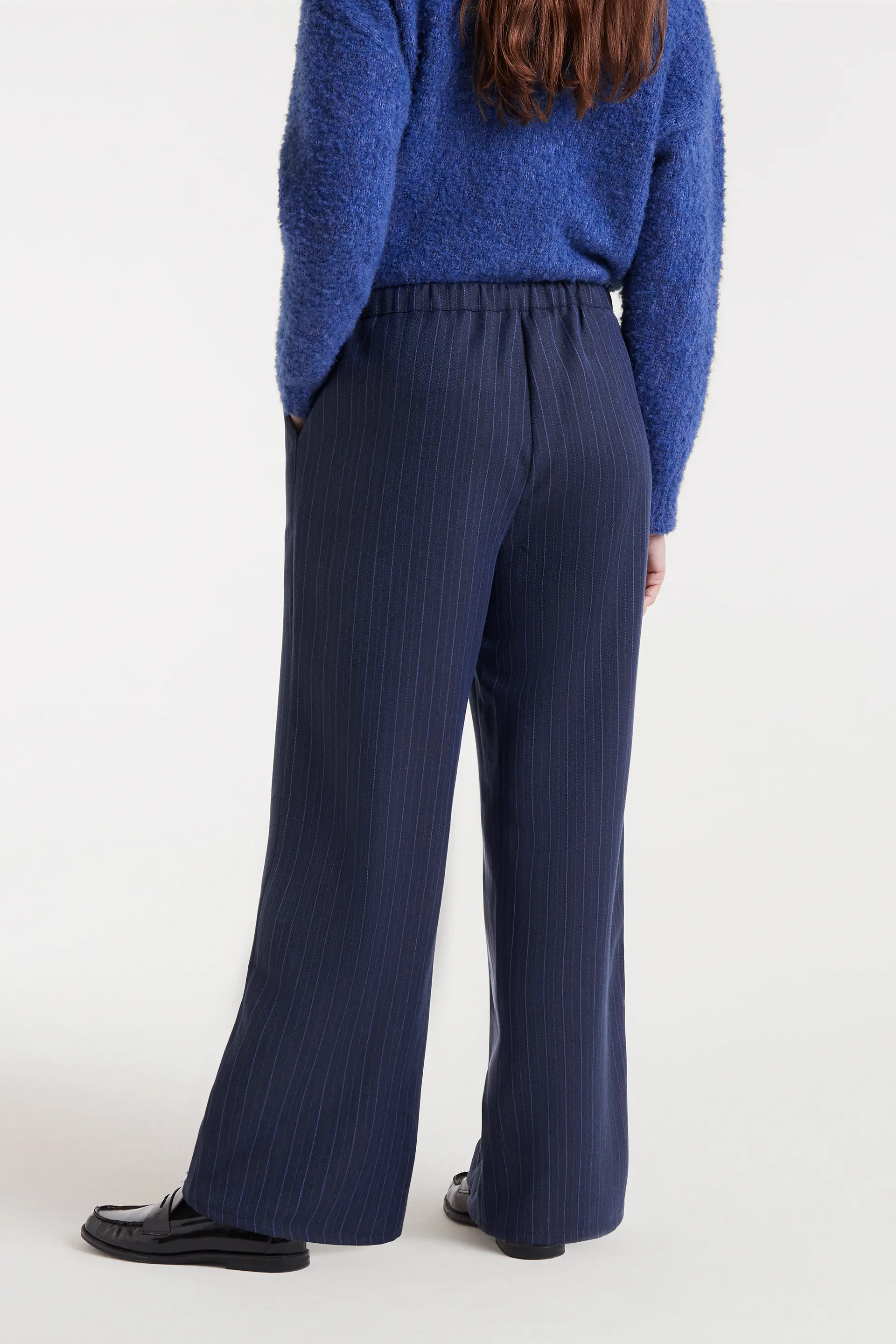 Pantalón de raya diplomática azul - Image 3