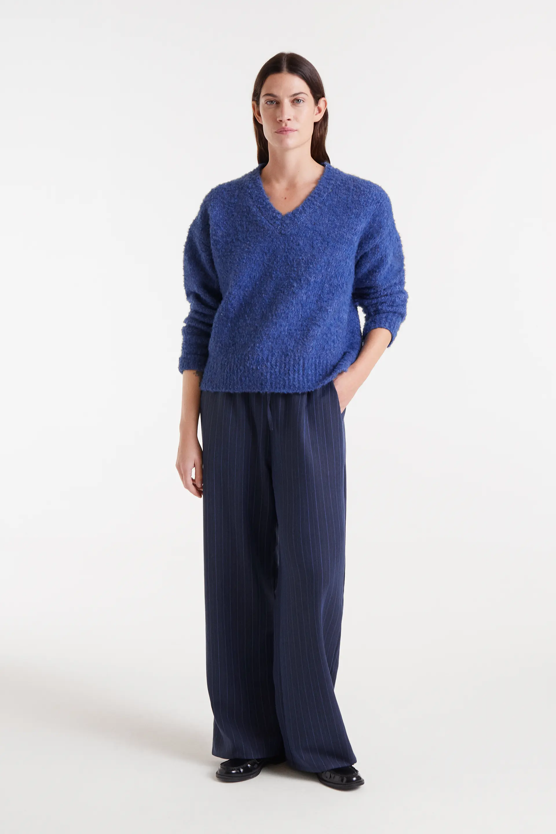 Pantalón de raya diplomática azul - Image 5