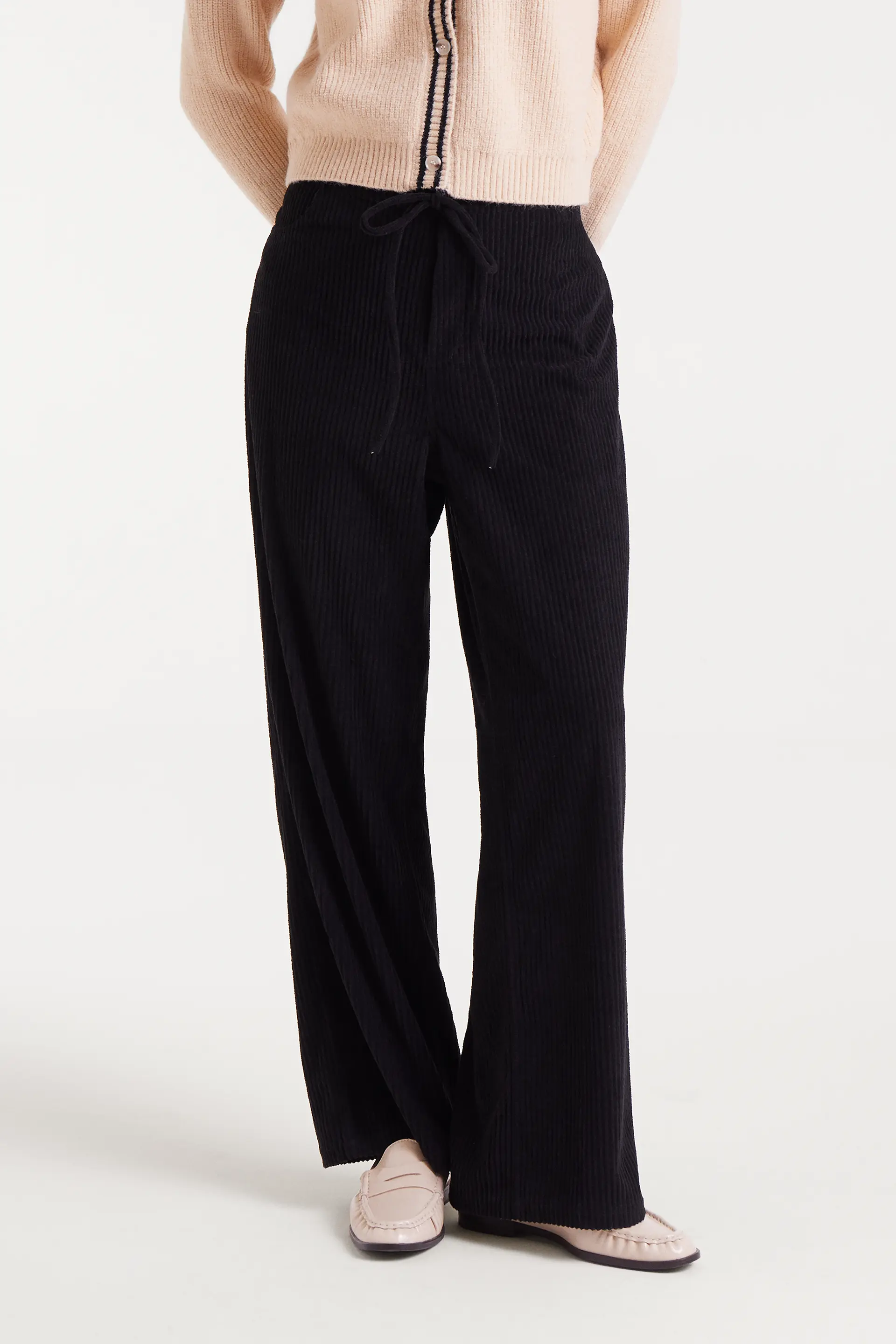 Pantalón recto de pana negro