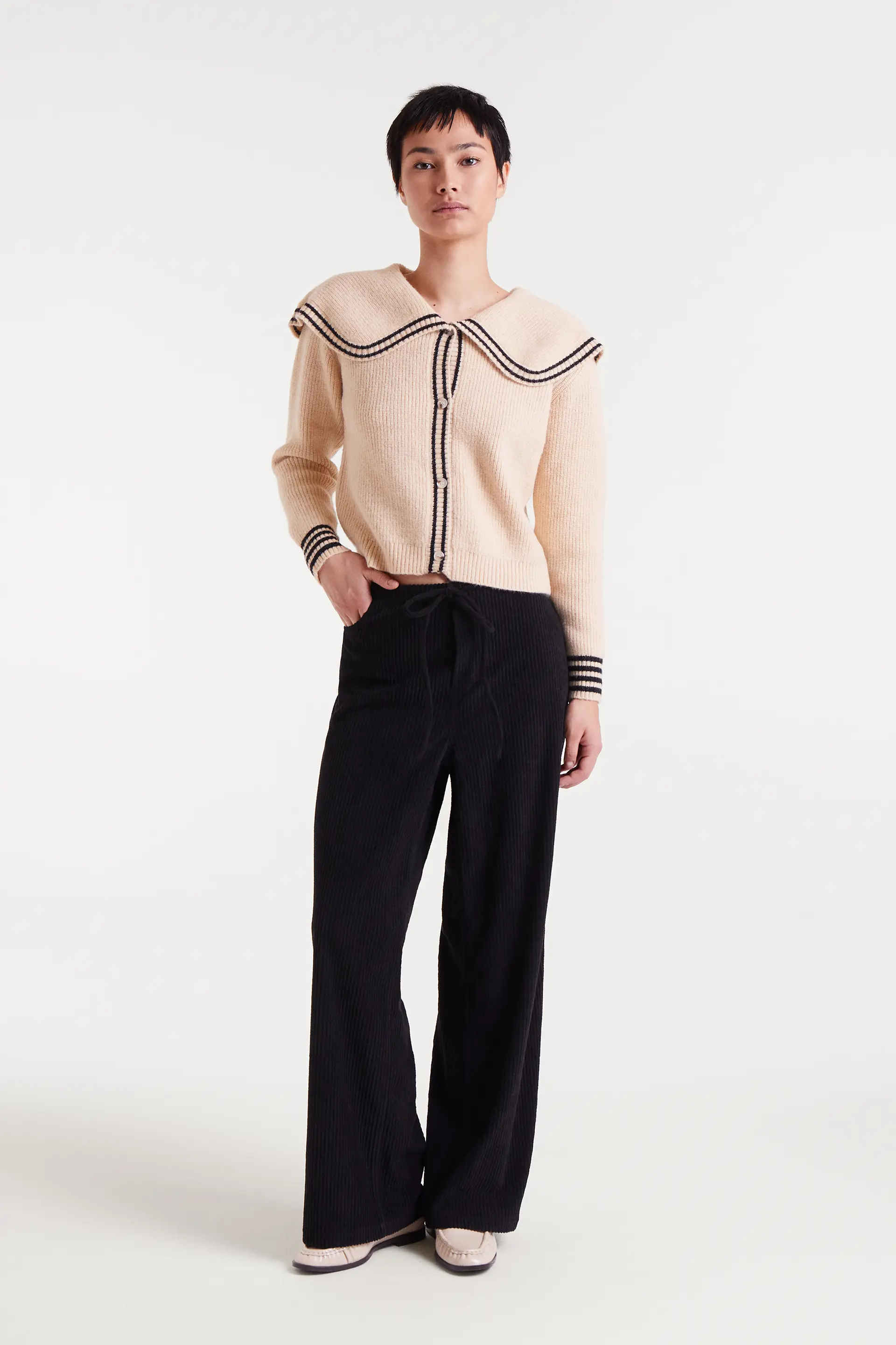 Pantalón recto de pana negro - Image 5