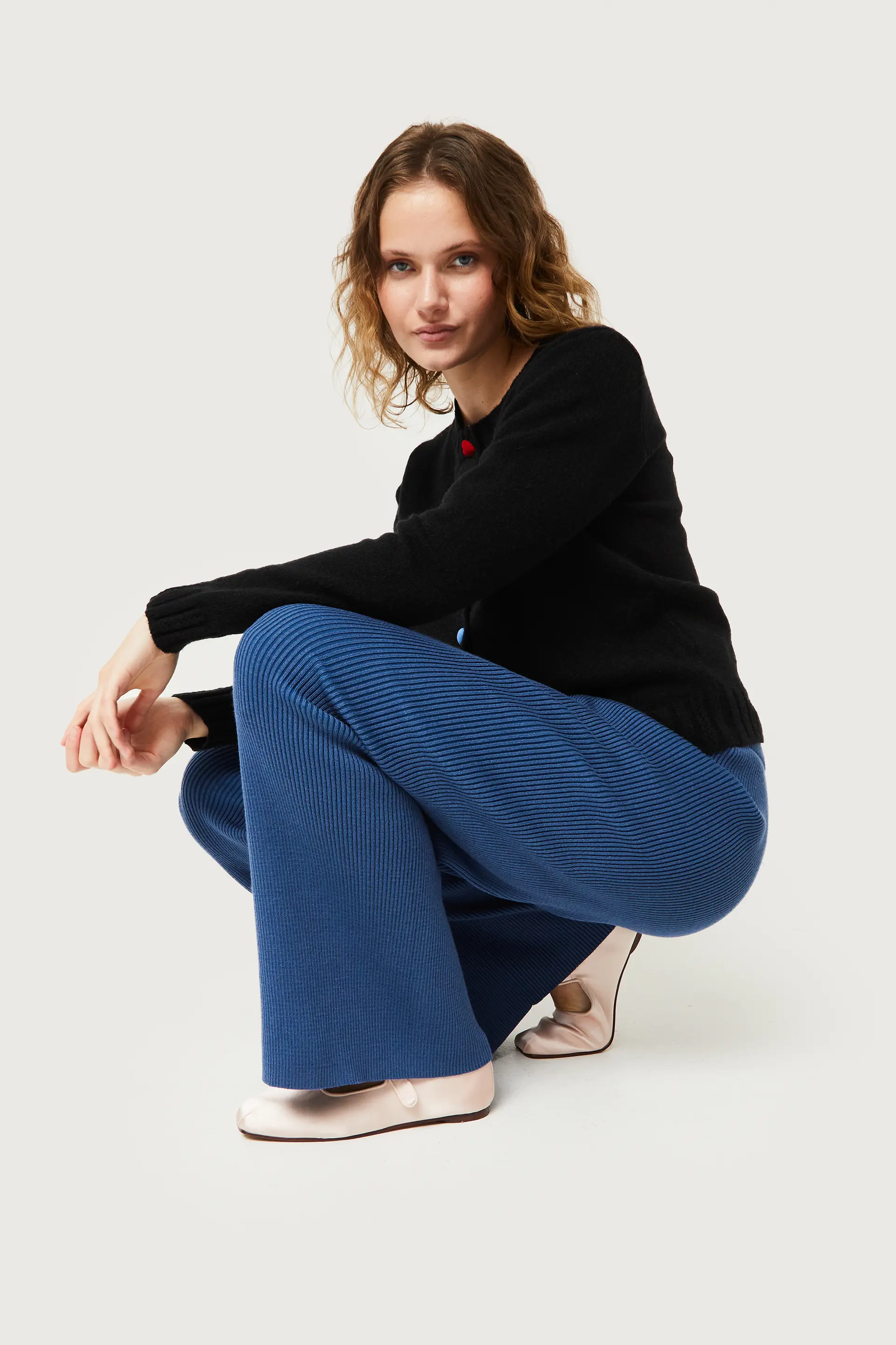 Pantalón recto de punto azul - Image 3