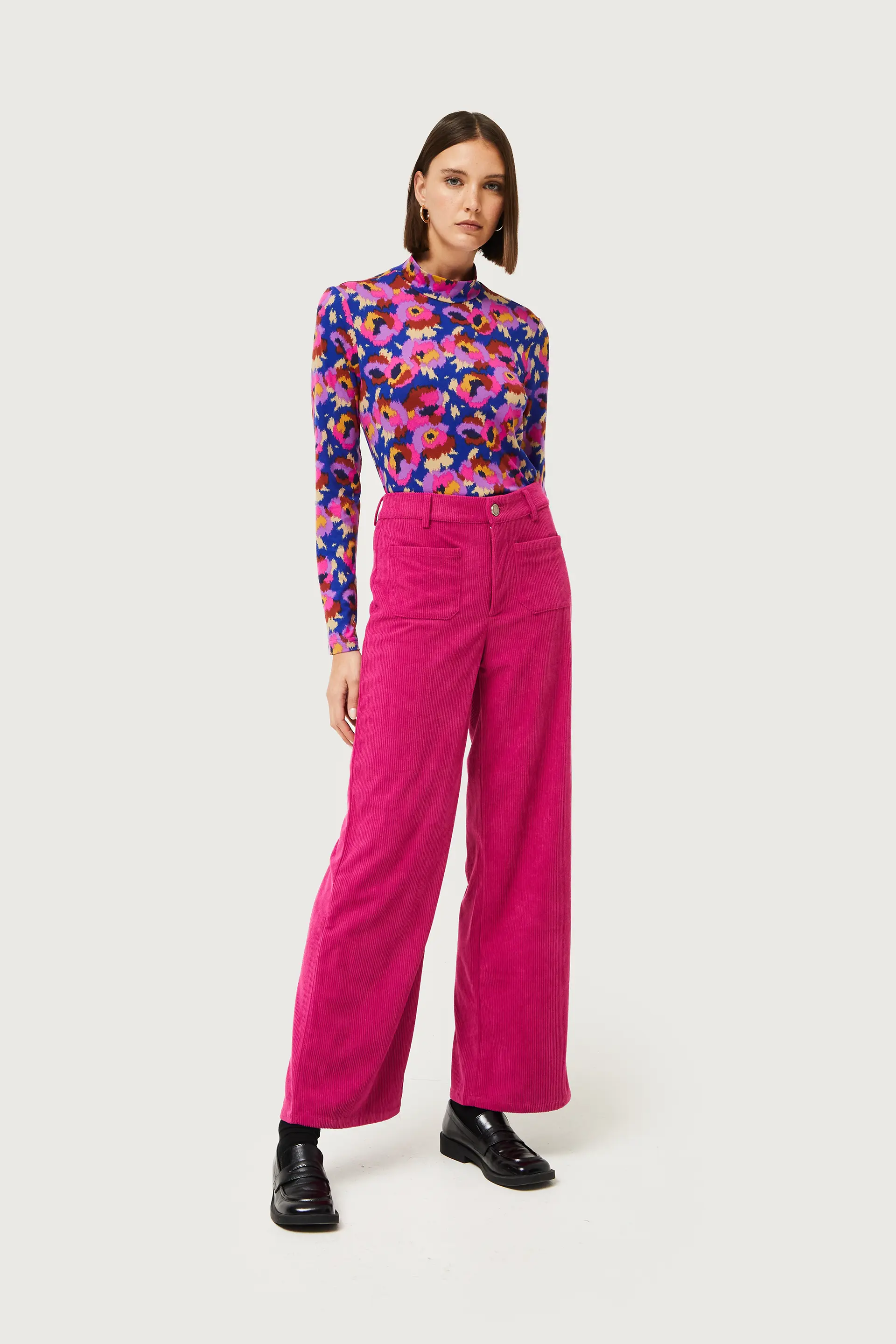 Top ajustado estampado floral Dewberry