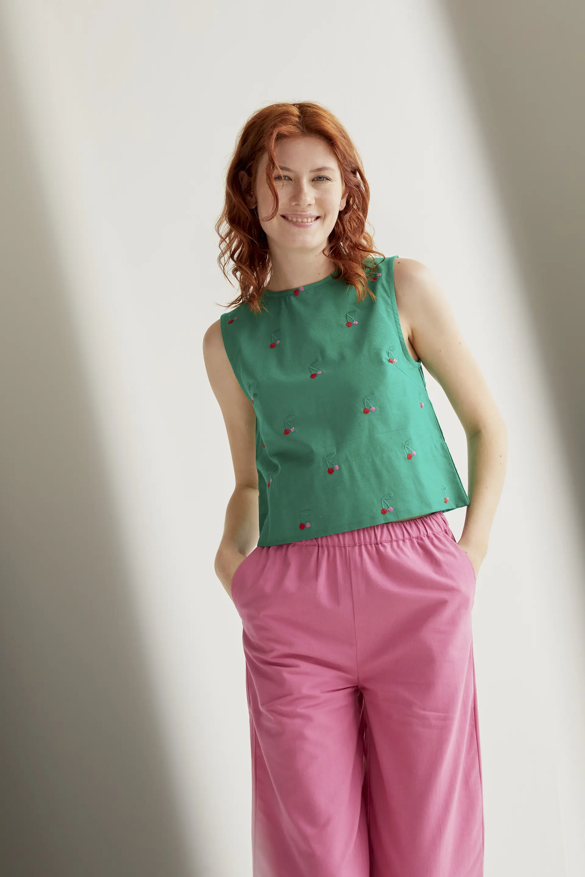 Top con estampado Green Cherries - Image 6