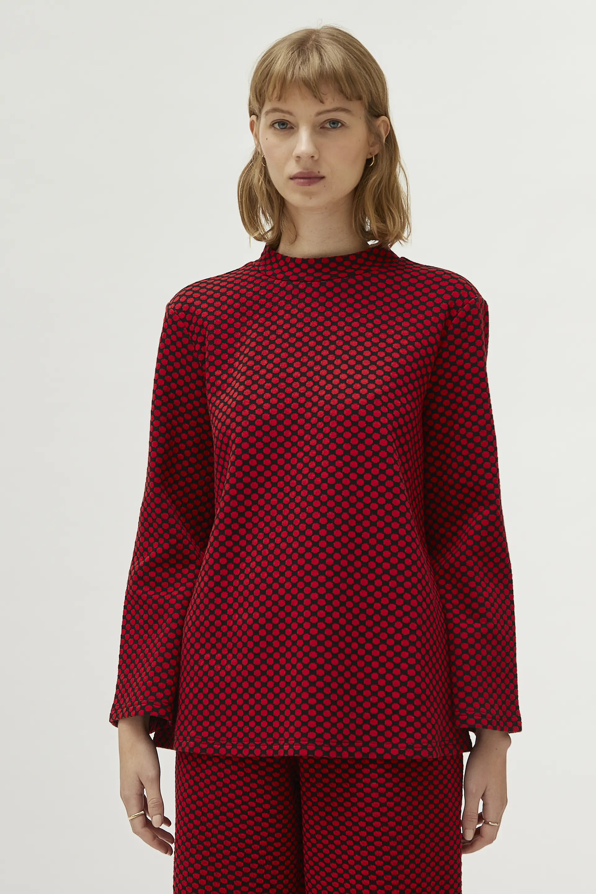 Top de punto estampado jacquard rojo - Image 3