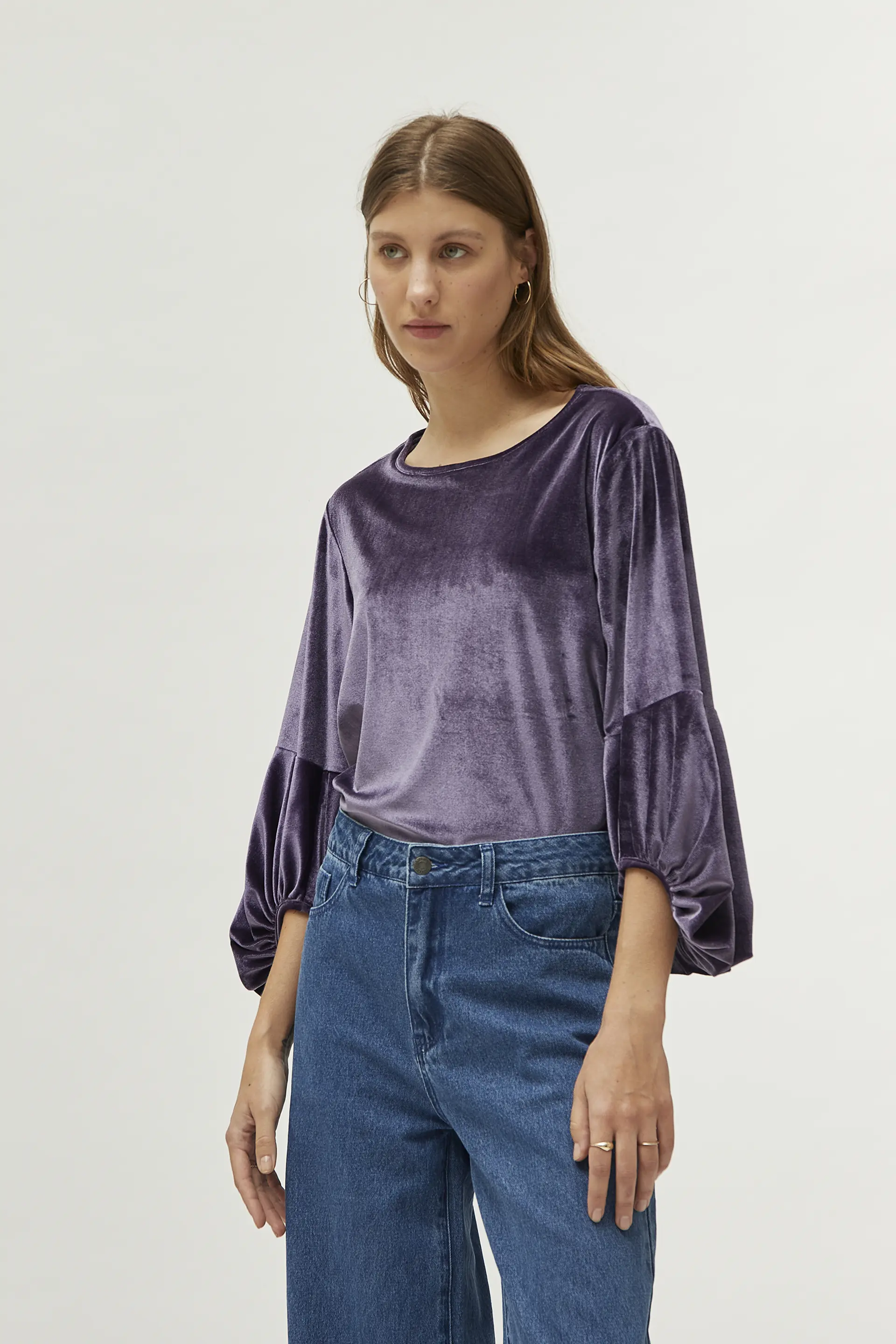 Top de terciopelo manga abullonada morado - Image 3