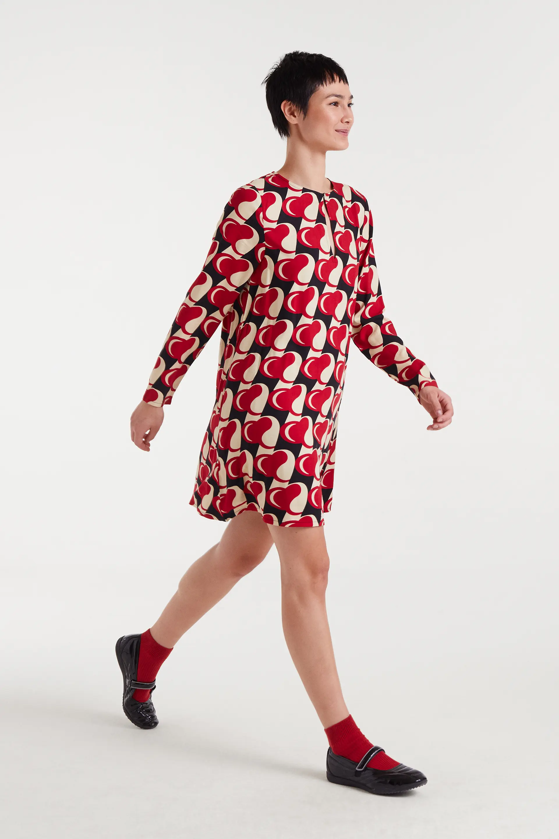 Vestido corto con estampado Heart Attack - Image 5
