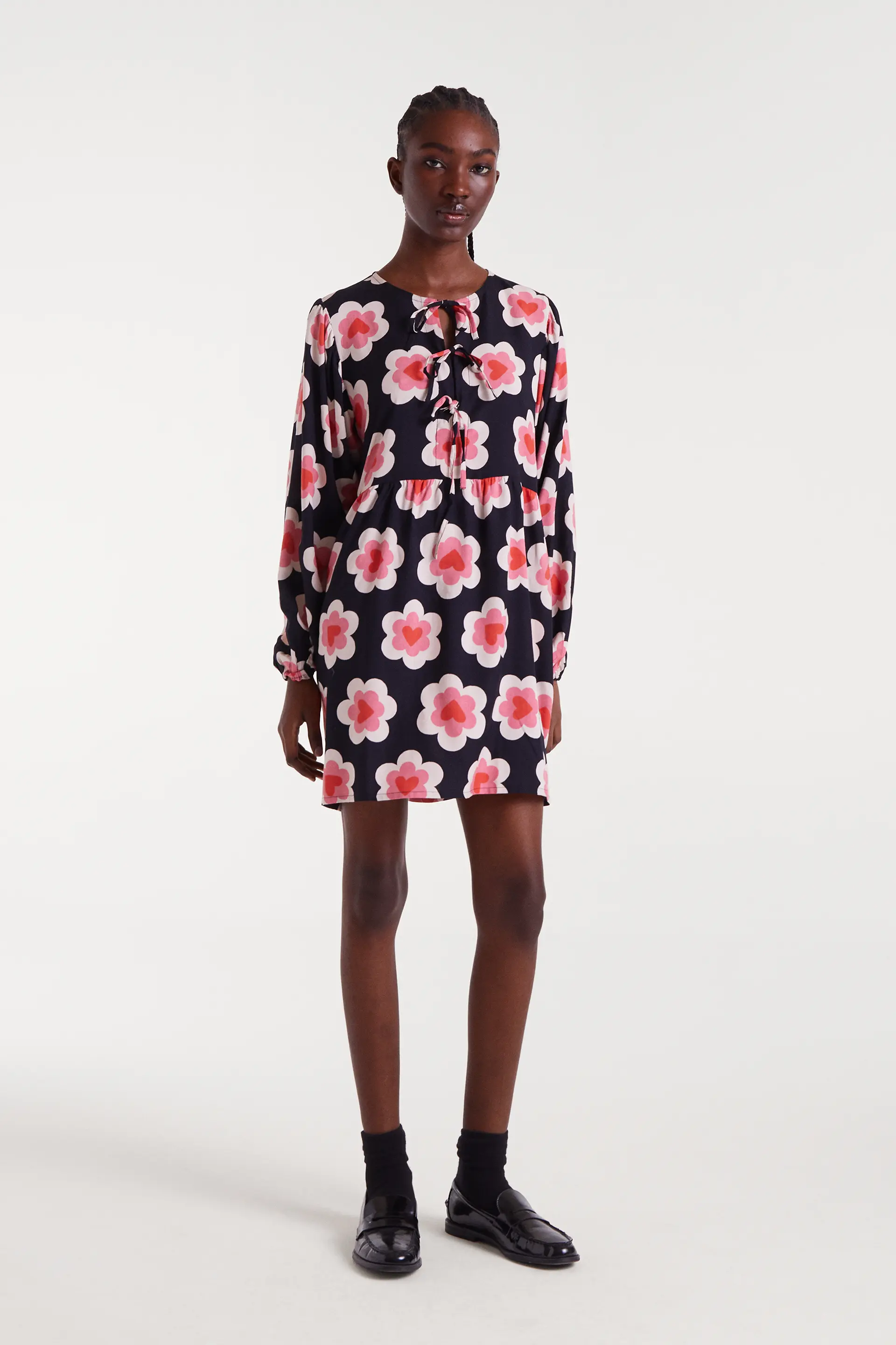 Vestido corto con estampado Sweetheart