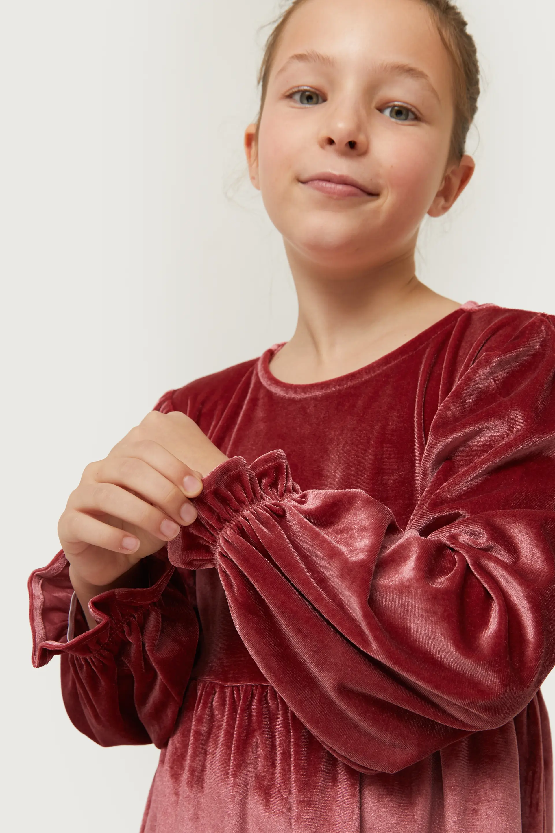Vestido corto de niña de terciopelo rosa - Image 3