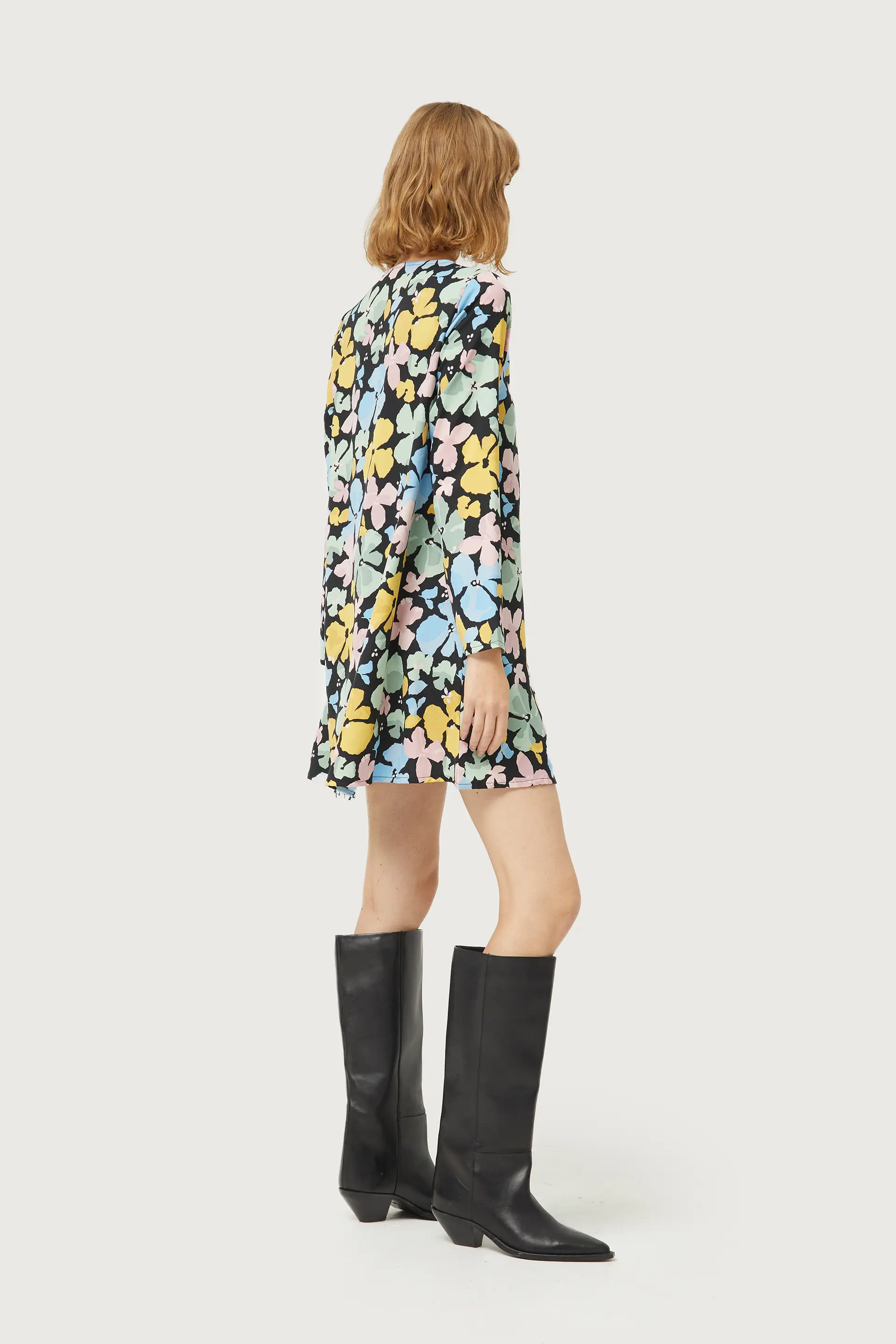 Vestido corto estampado floral Jacinto - Image 5